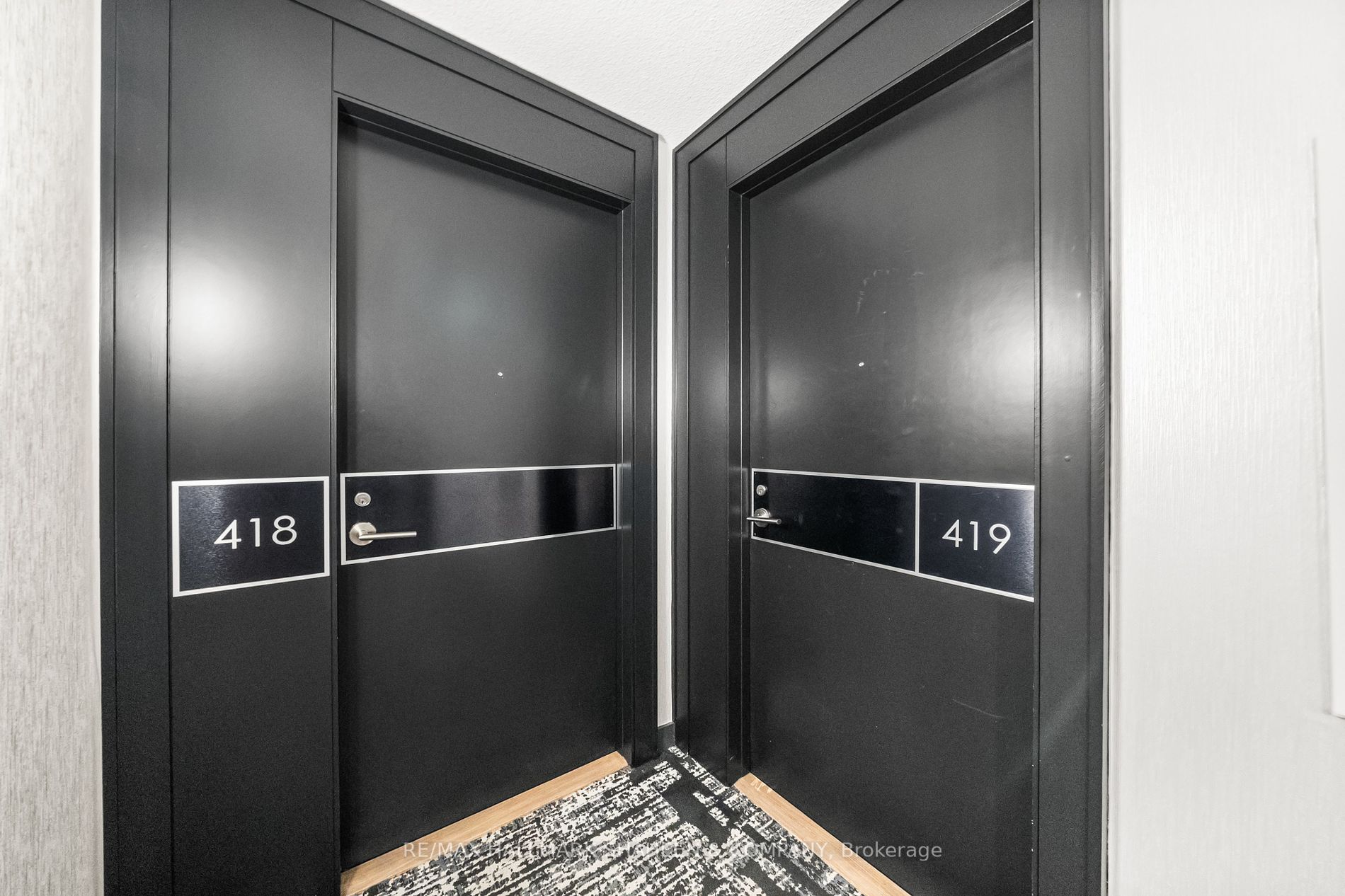 215 Fort York Blvd, #419