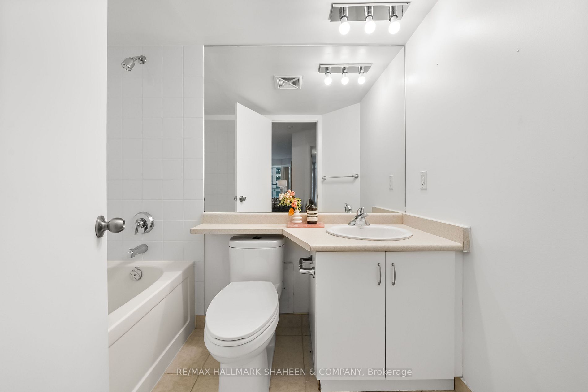 215 Fort York Blvd, #419
