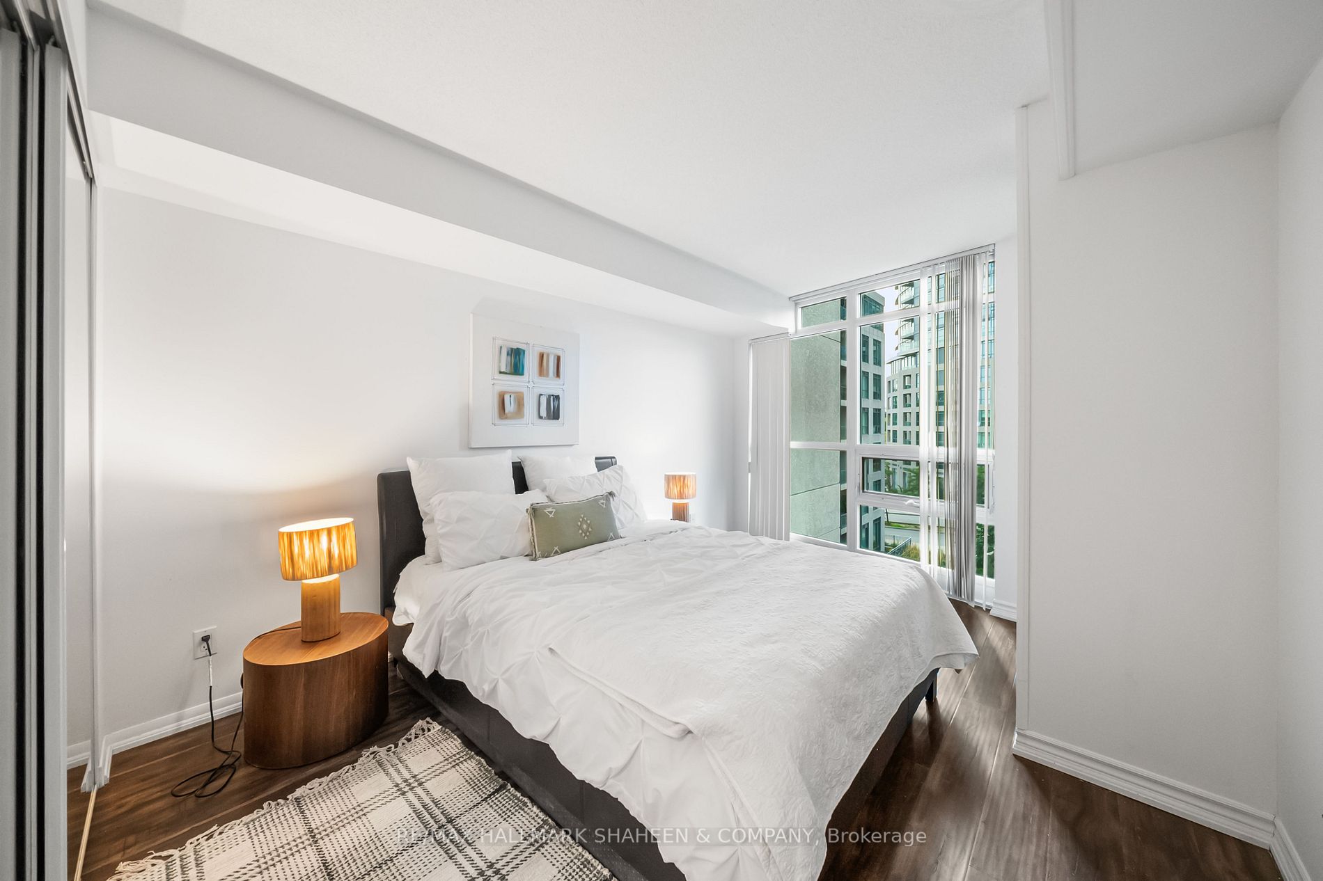 215 Fort York Blvd, #419