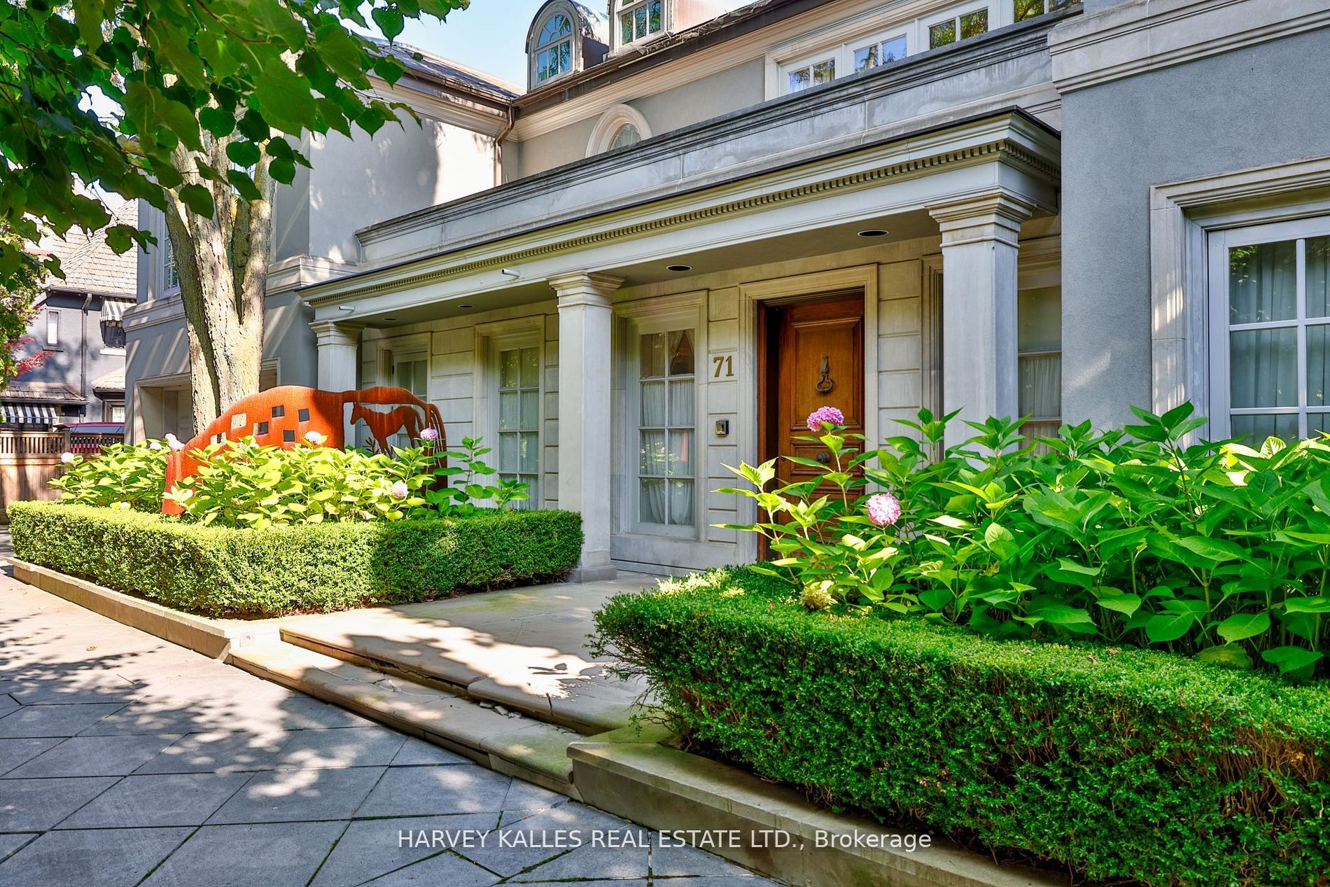 71 Hillholm Rd