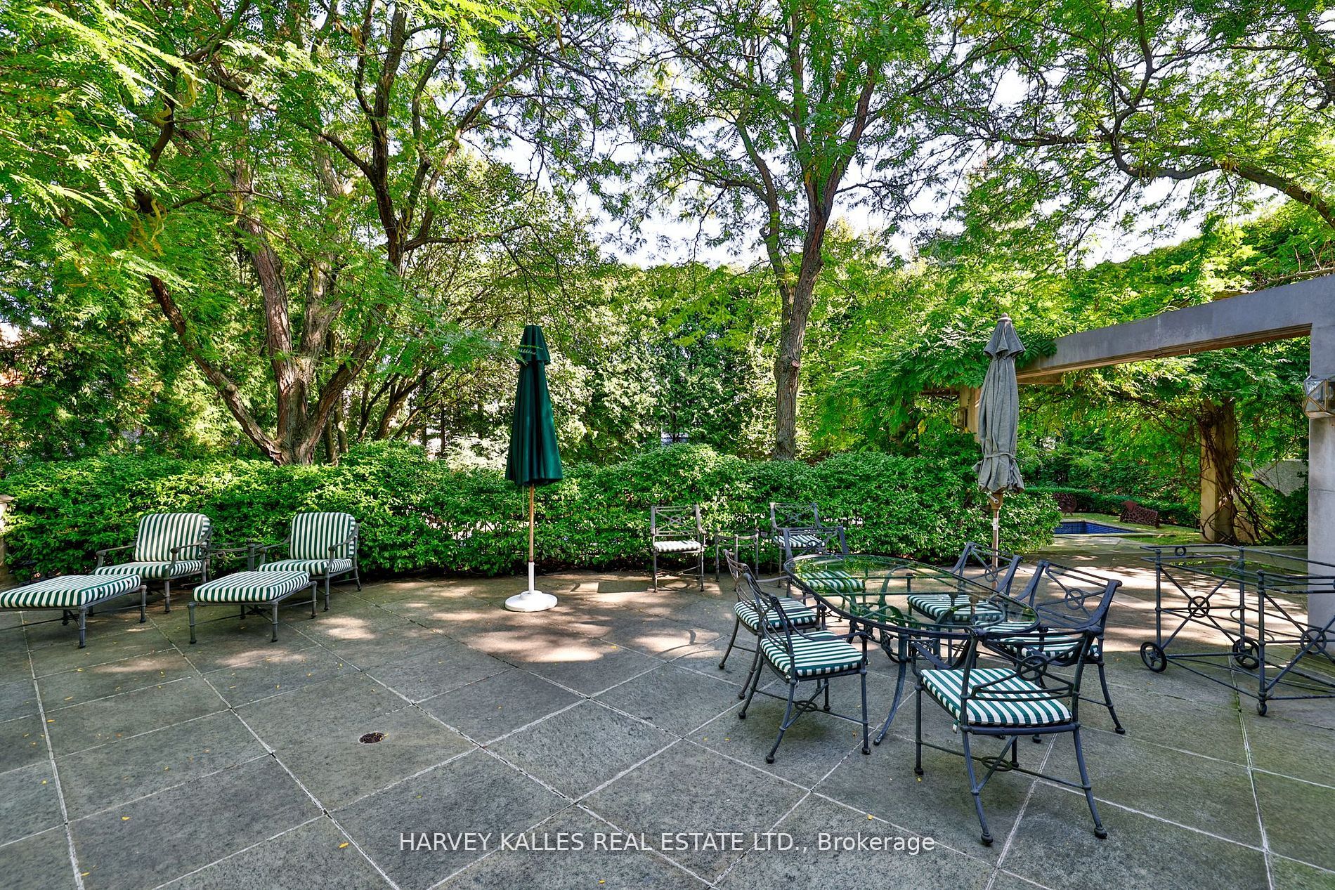 71 Hillholm Rd