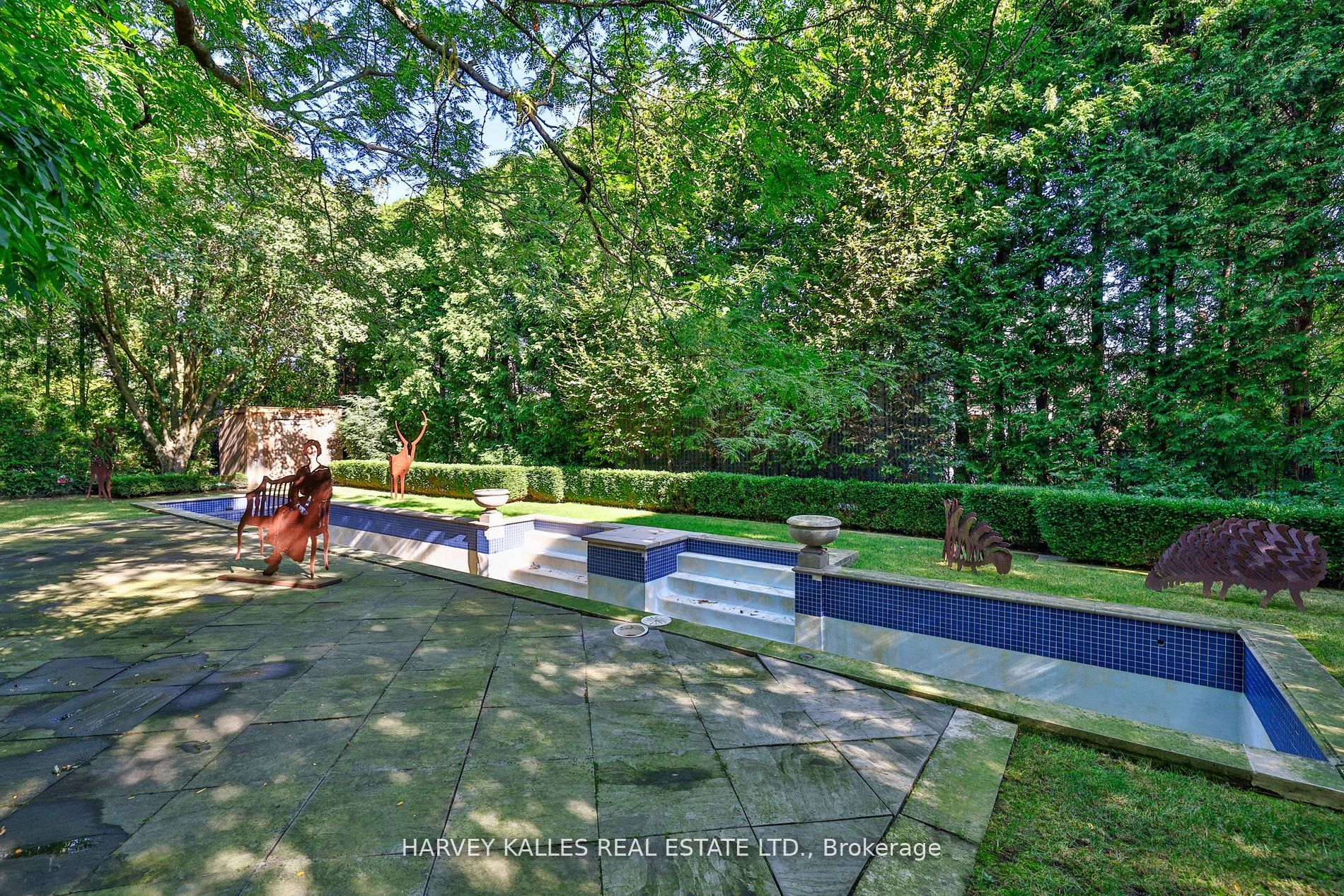 71 Hillholm Rd