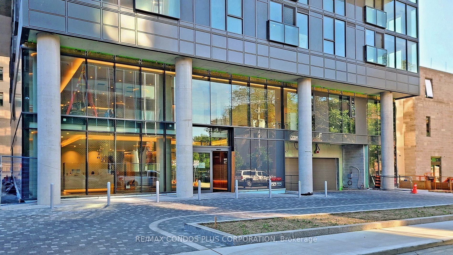 99 Foxbar Rd, #1407