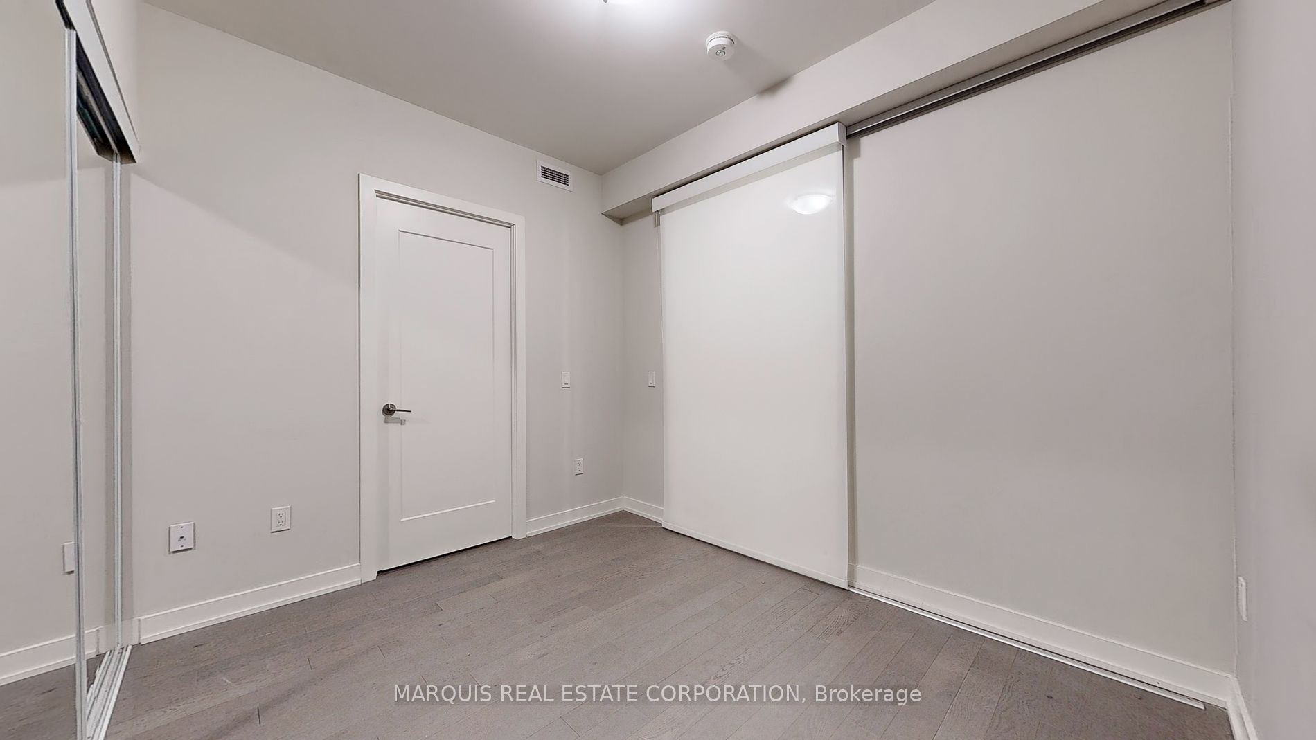 330 Richmond St W, #505