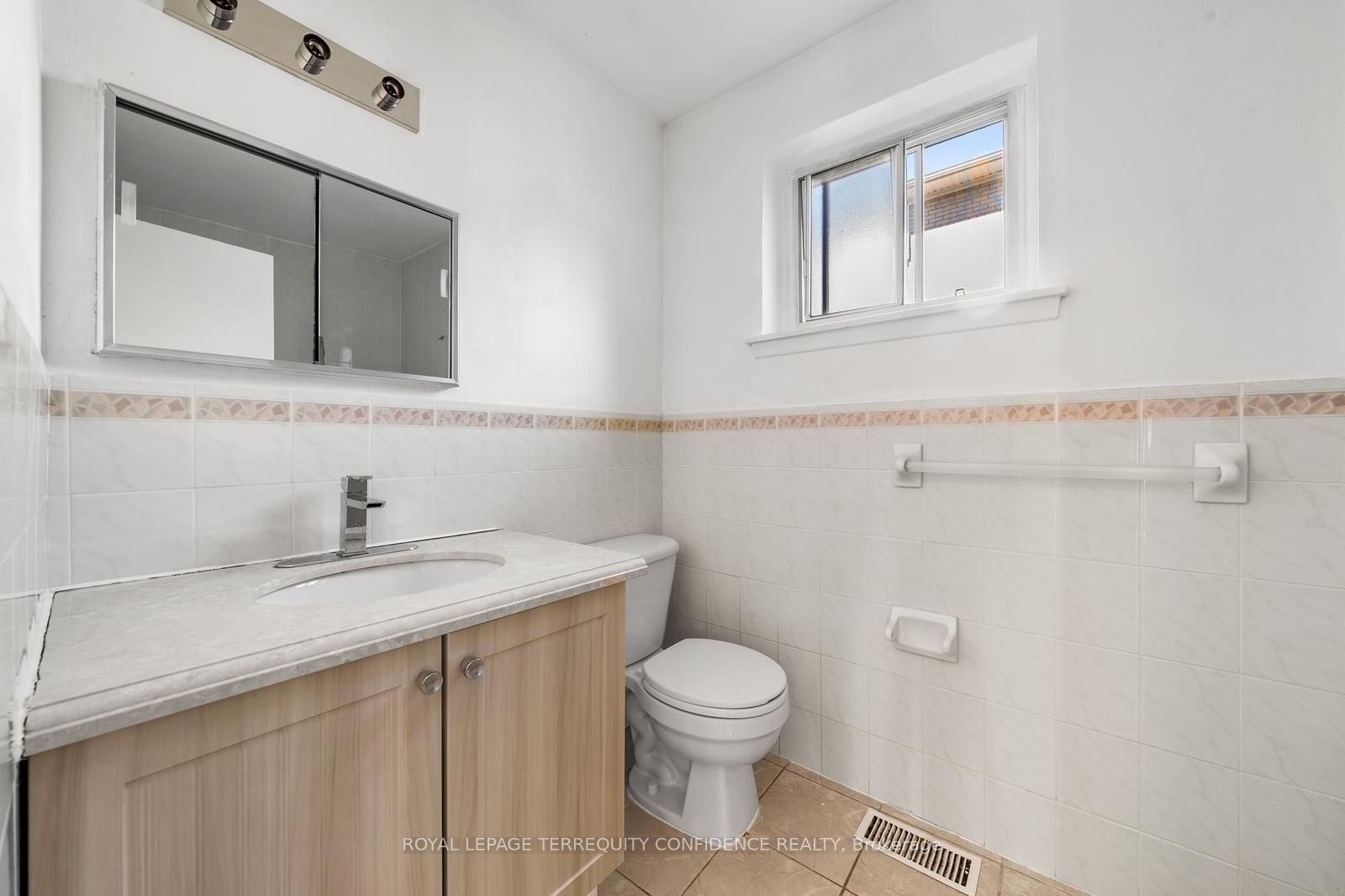 23 Lesgay Cres