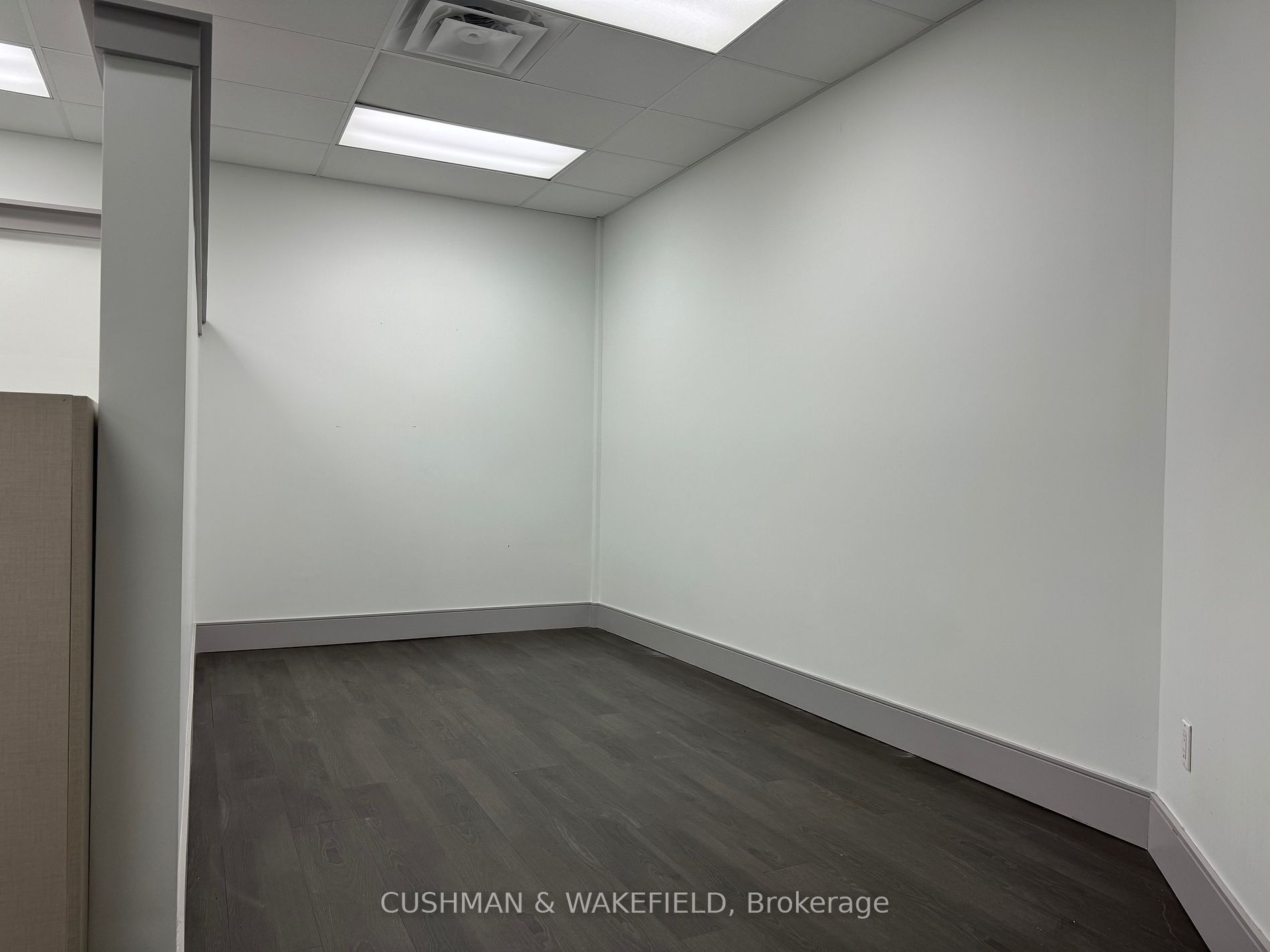 439 Spadina Road, #310
