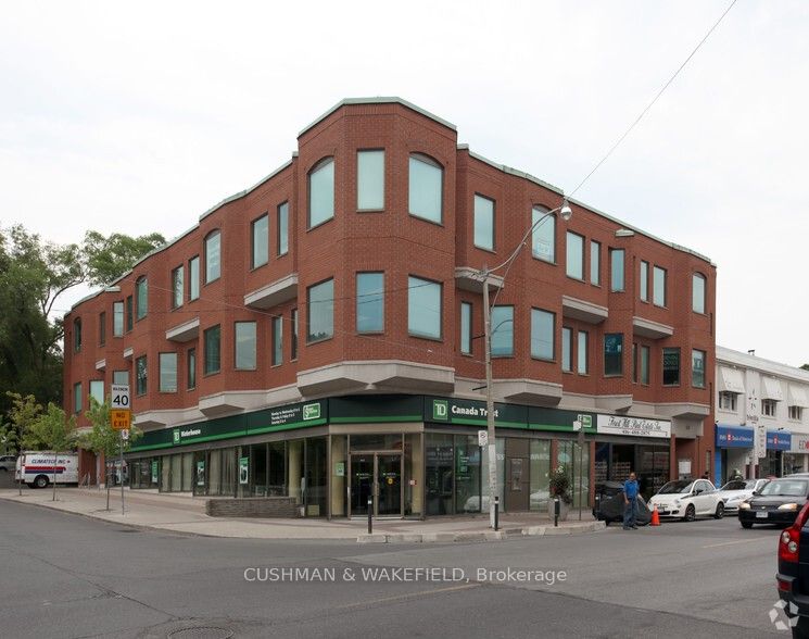 439 Spadina Road, #310