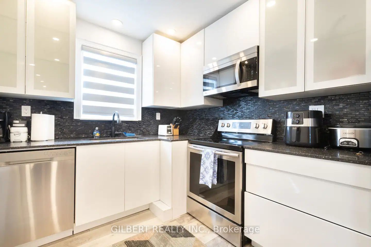 101 Reiner Rd