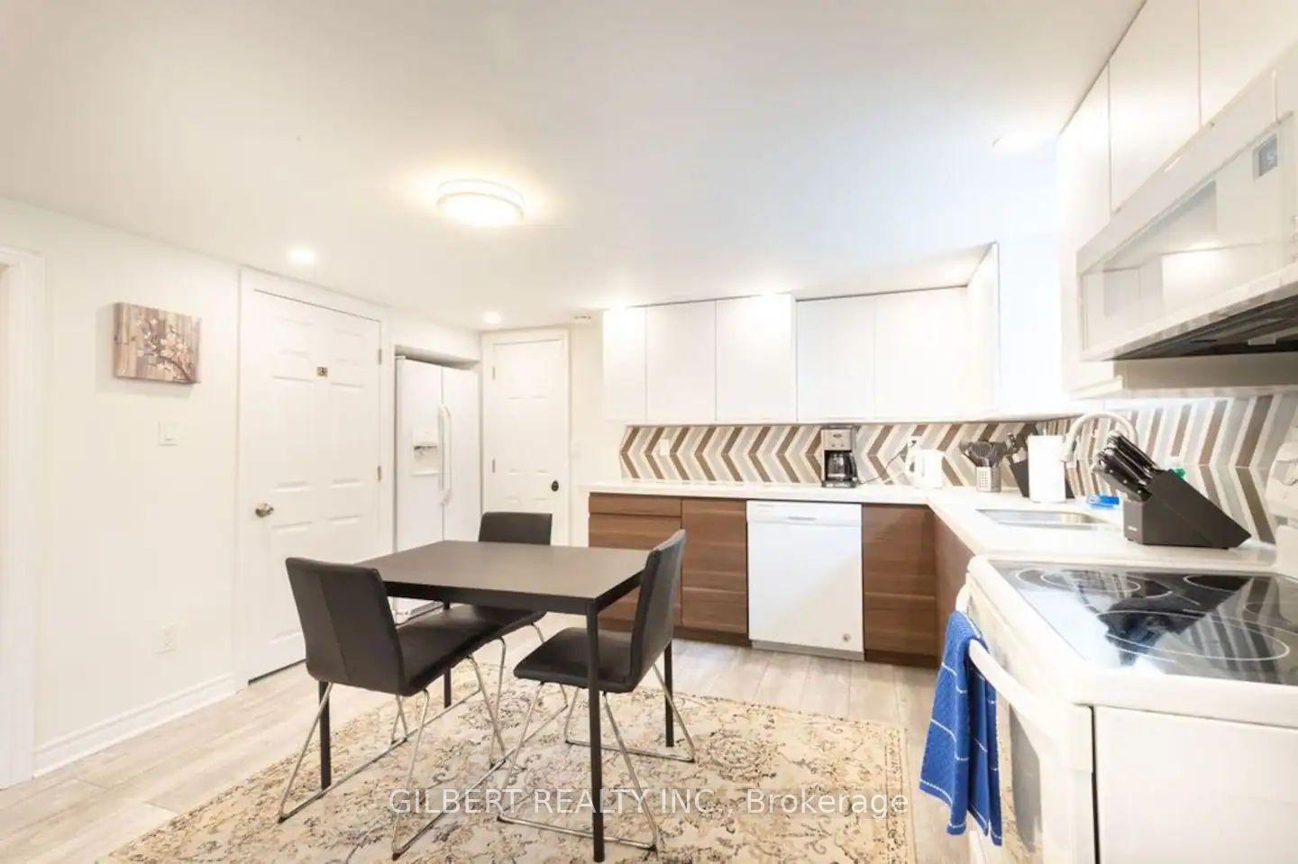 101 Reiner Rd
