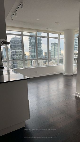 365 Church St, #3003