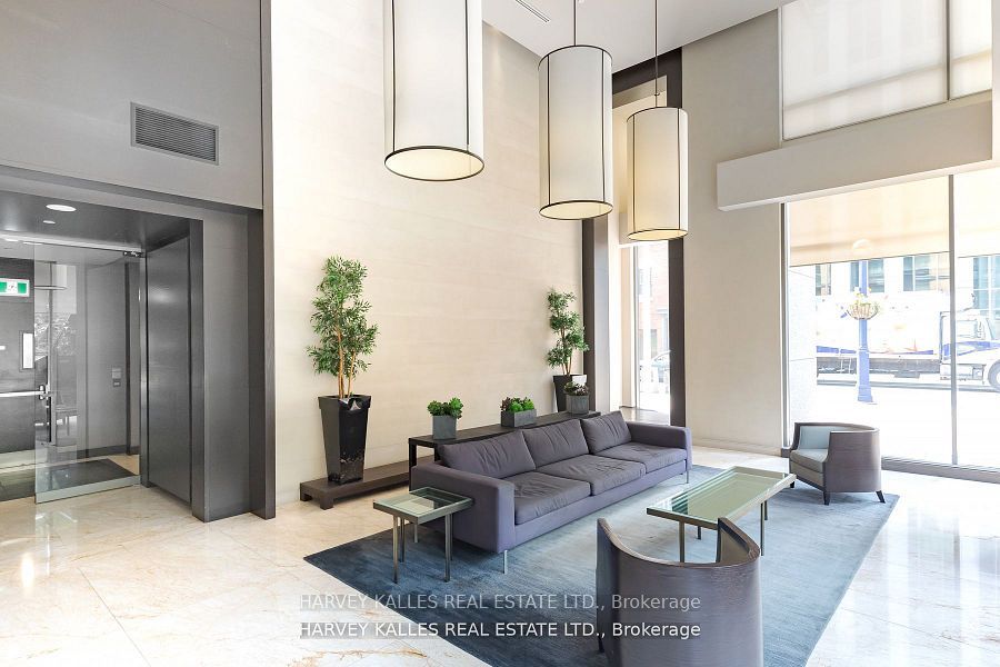 18 Yorkville Ave, #2403