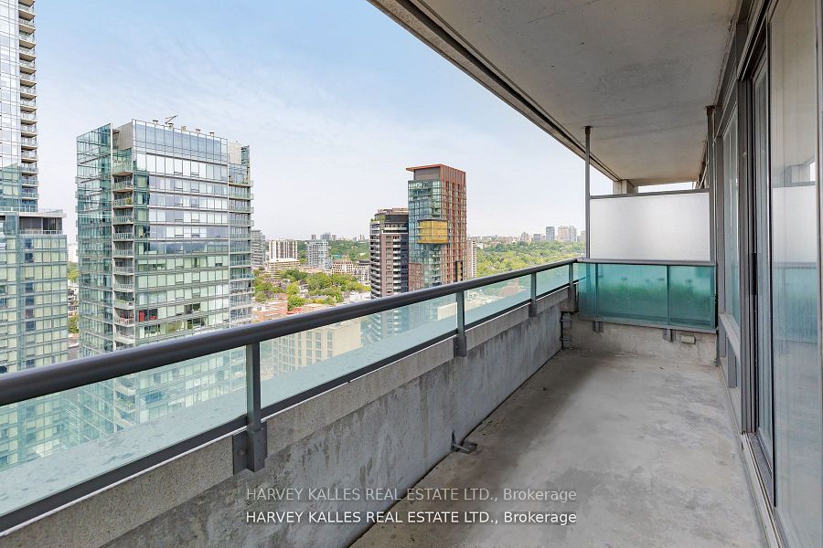 18 Yorkville Ave, #2403