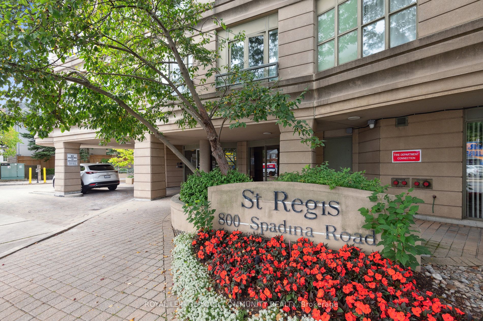 800 Spadina Rd, #101