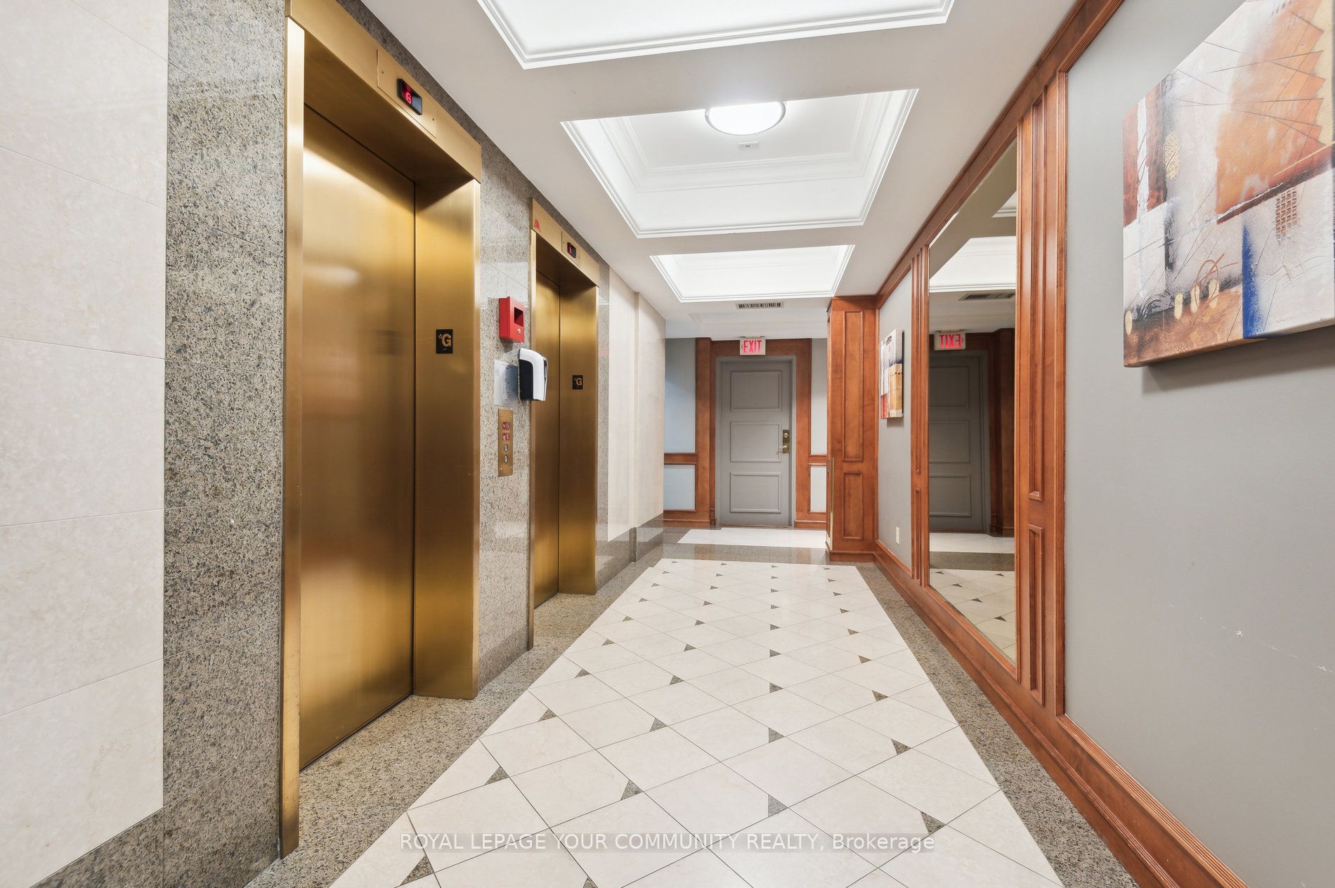 800 Spadina Rd, #101