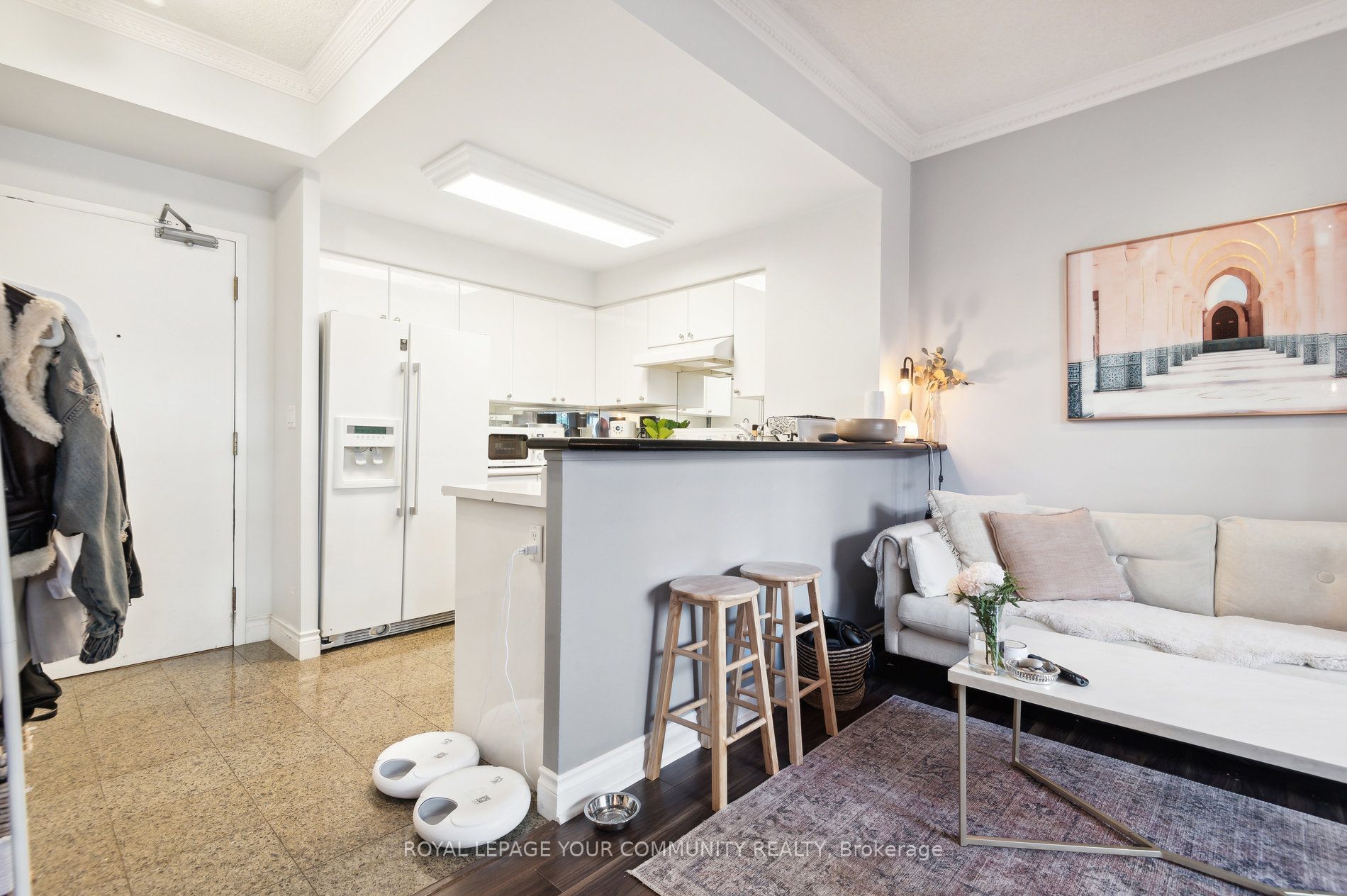 800 Spadina Rd, #101