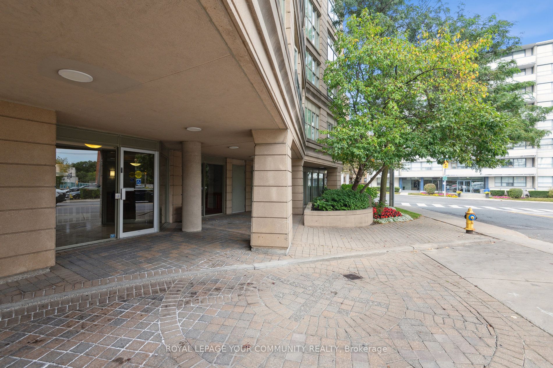 800 Spadina Rd, #101