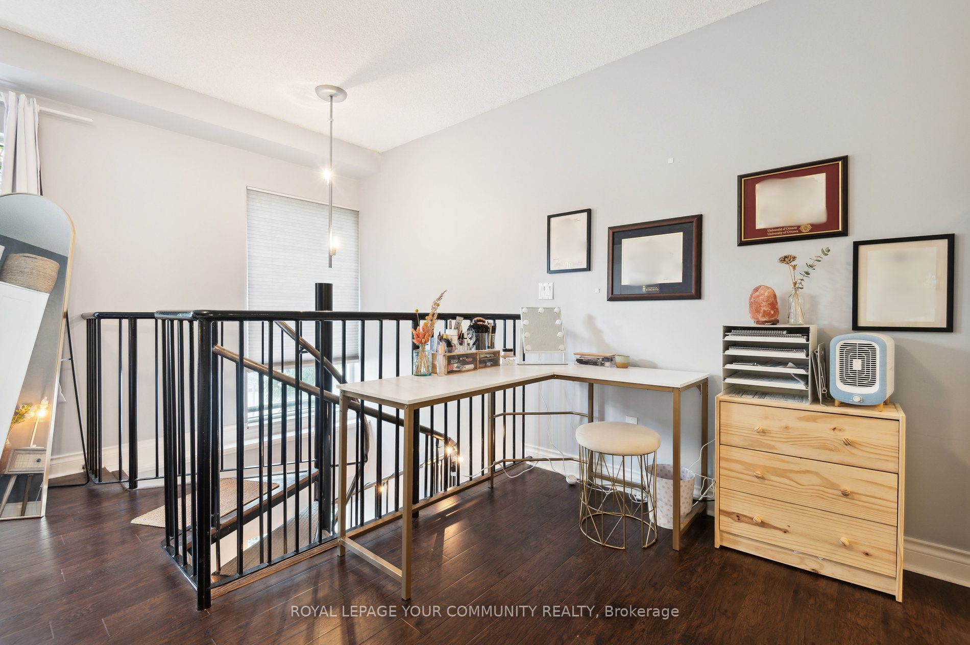 800 Spadina Rd, #101