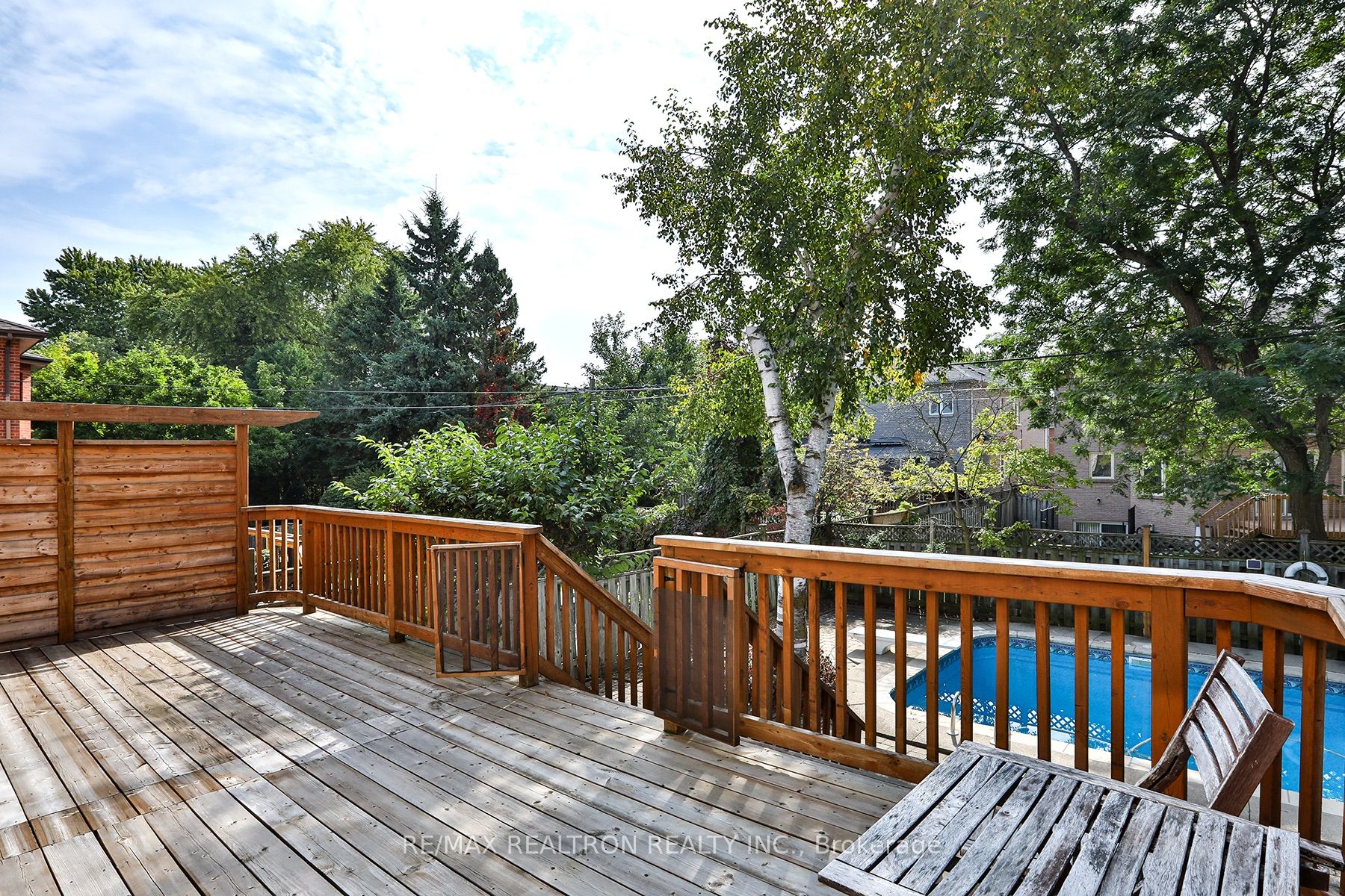 391 Empress Ave