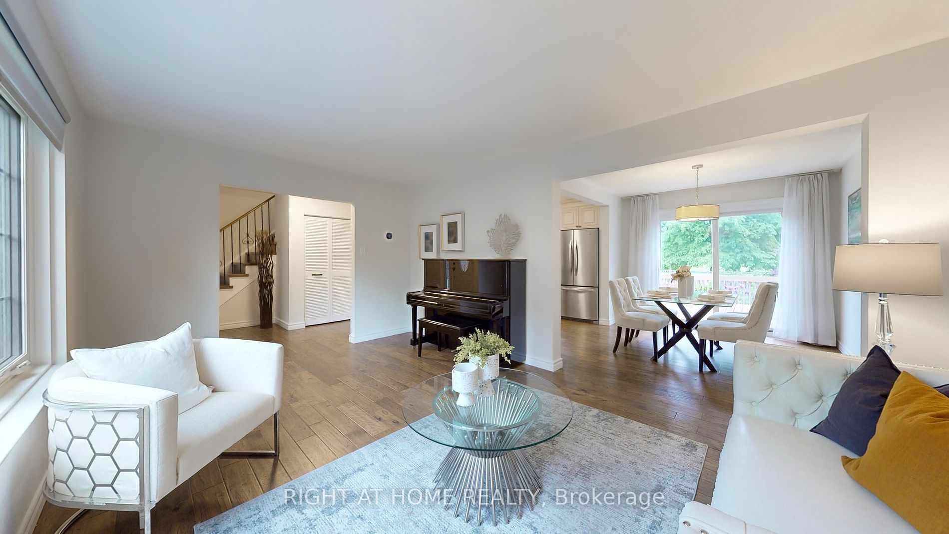 73 Nymark Ave