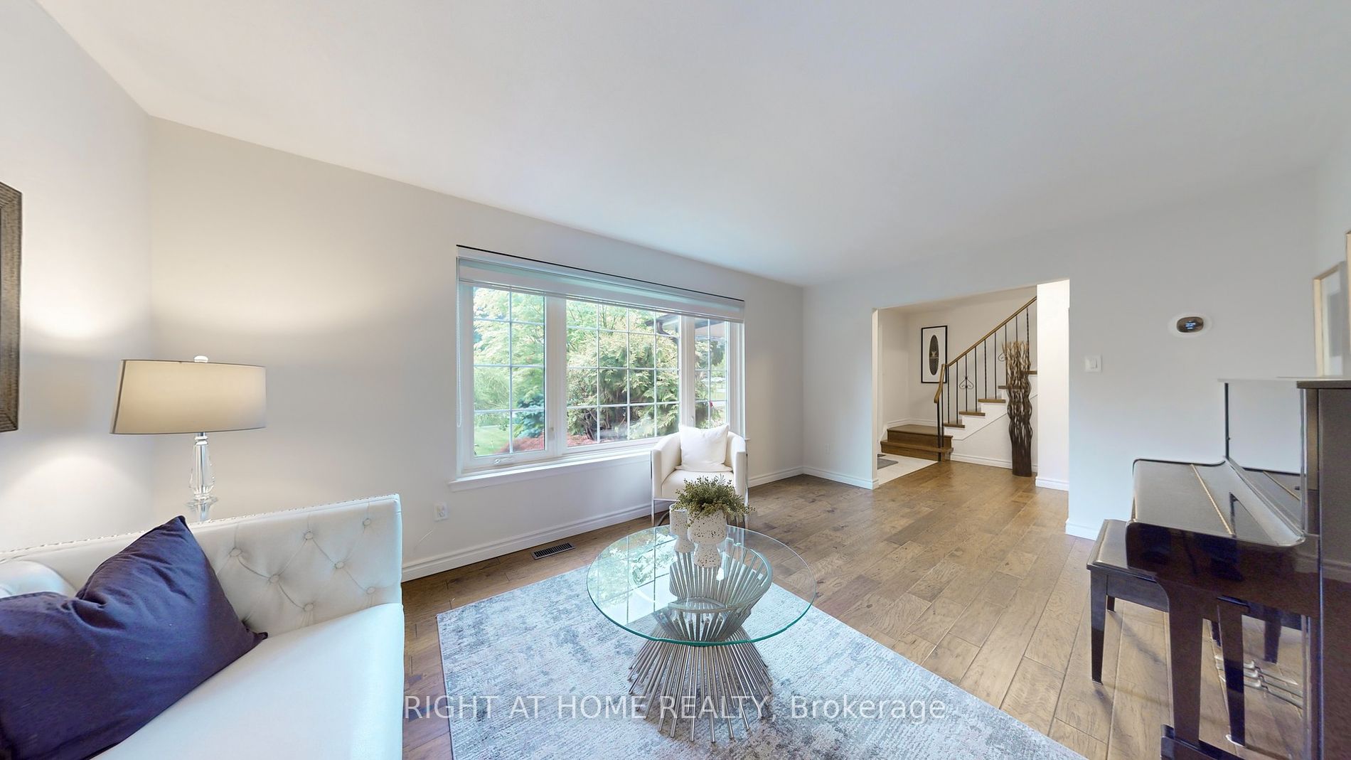 73 Nymark Ave