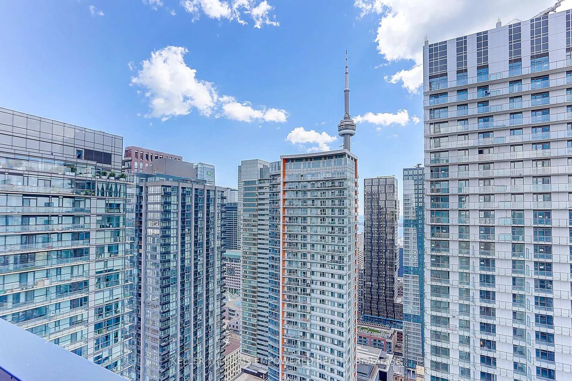 38 Widmer St, #4806