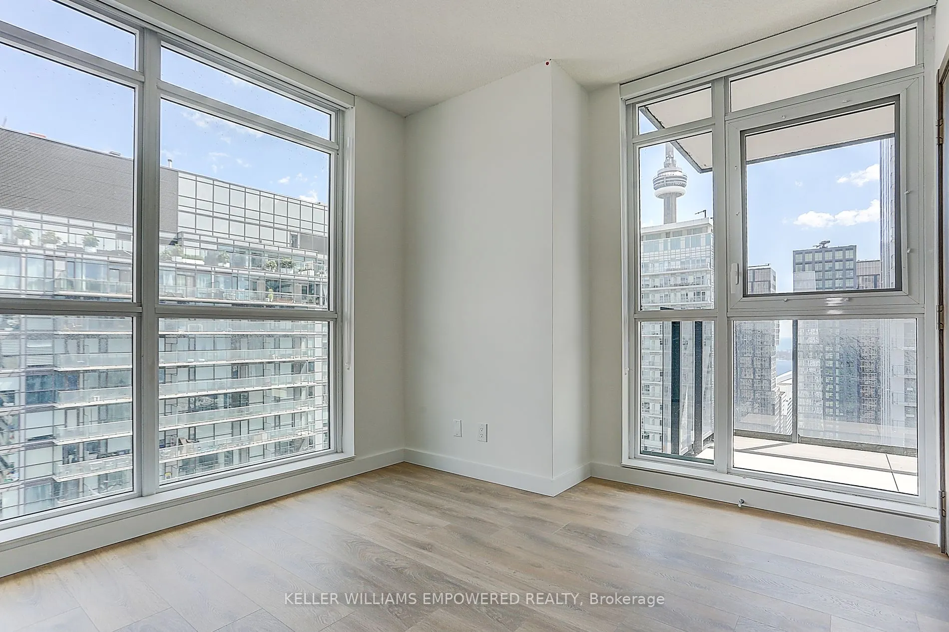 38 Widmer St, #4806