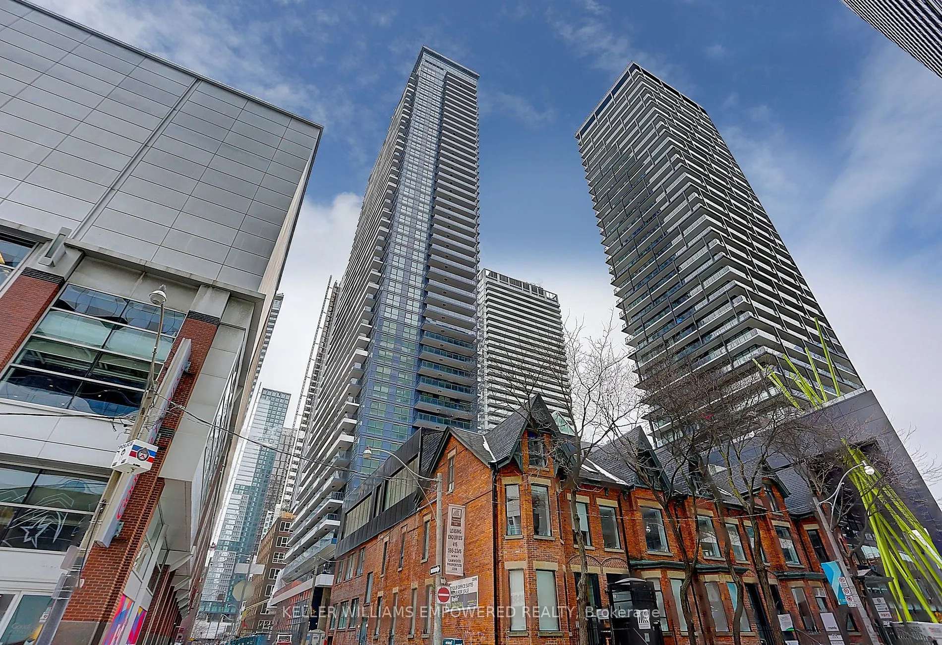 38 Widmer St, #4806
