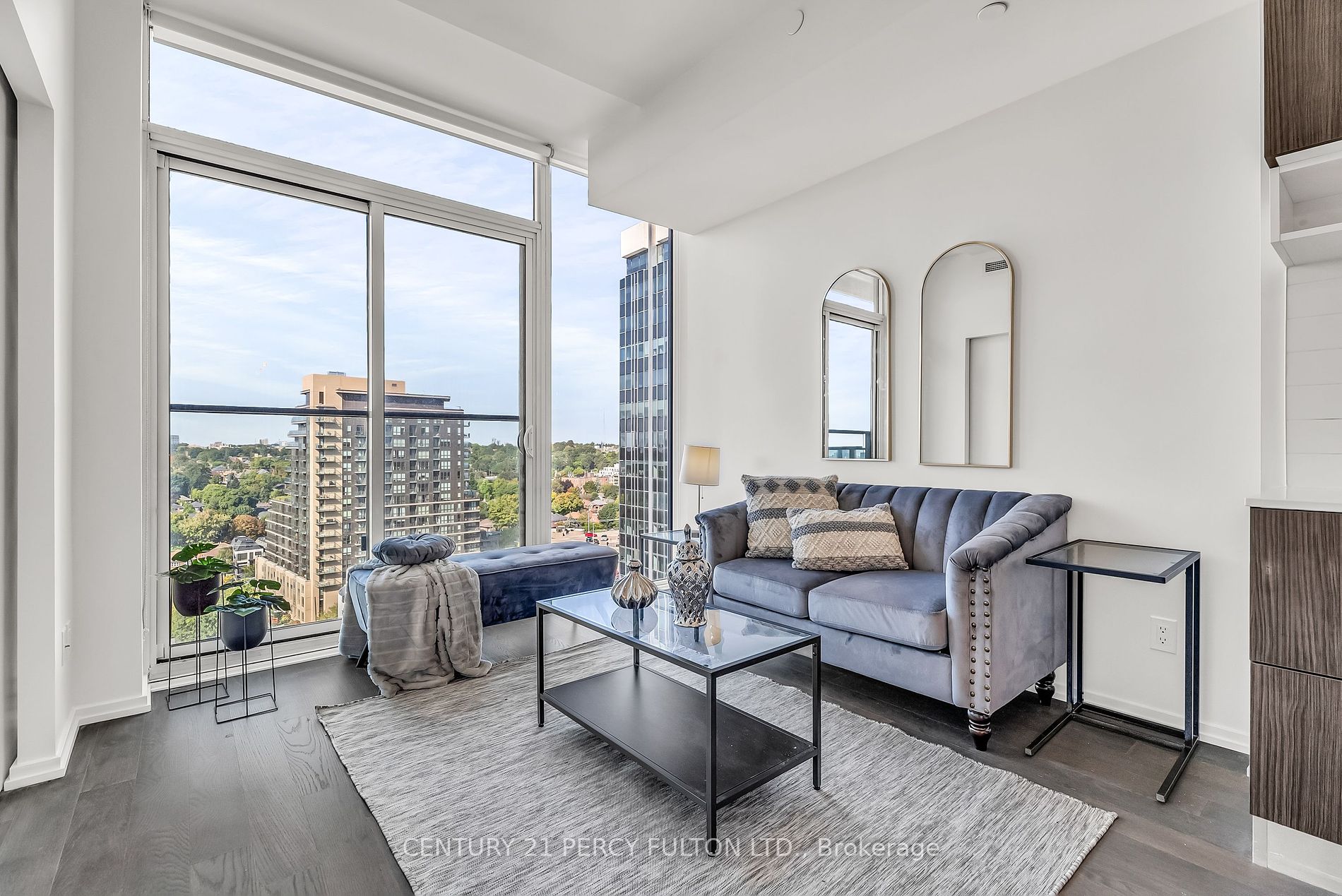 8 Hillsdale Ave E, #1716