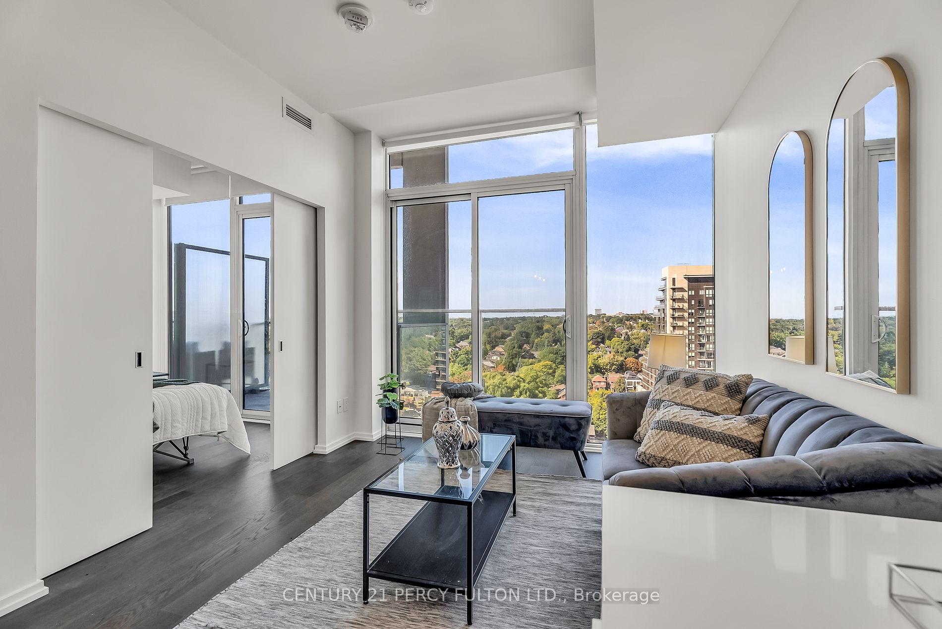 8 Hillsdale Ave E, #1716