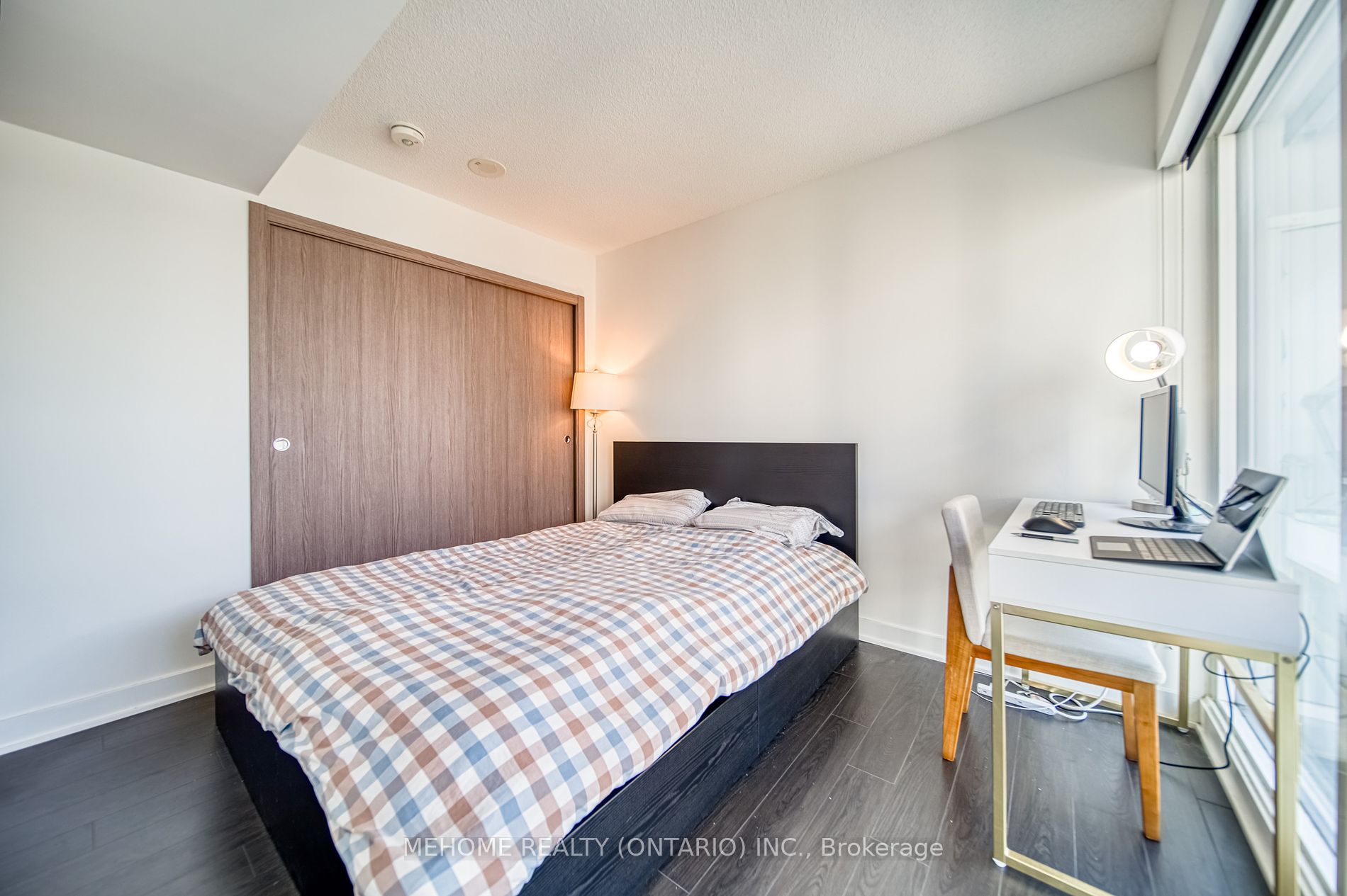 17 Bathurst St, #2907