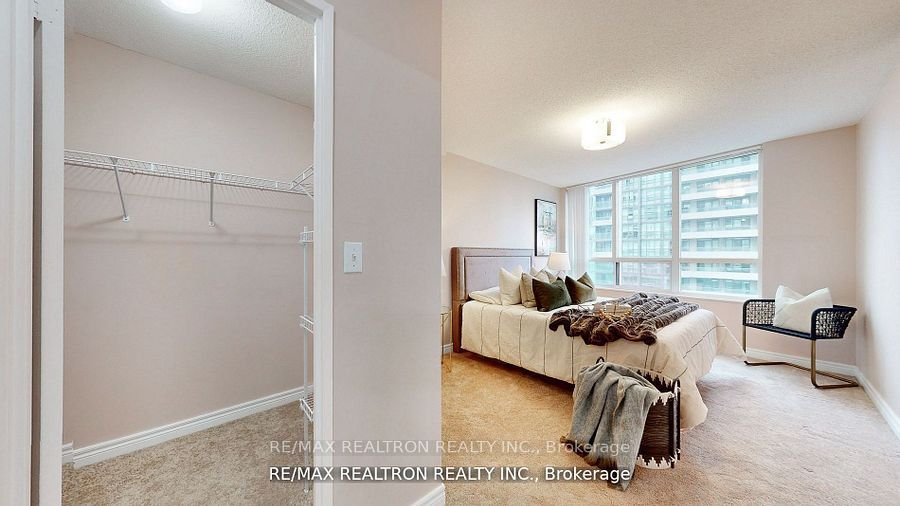 23 Hollywood Ave, #1708