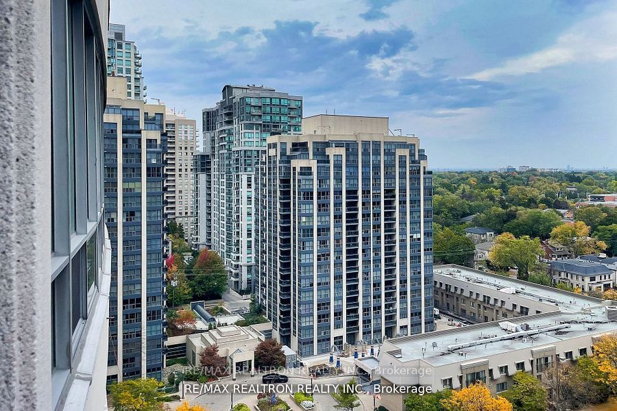23 Hollywood Ave, #1708