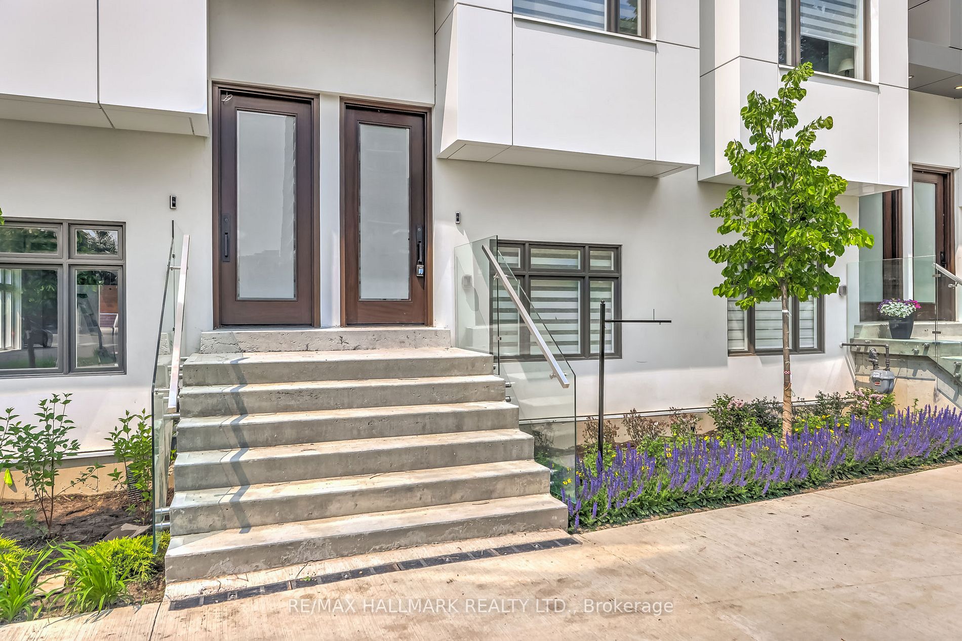 3 Flax Field Lane
