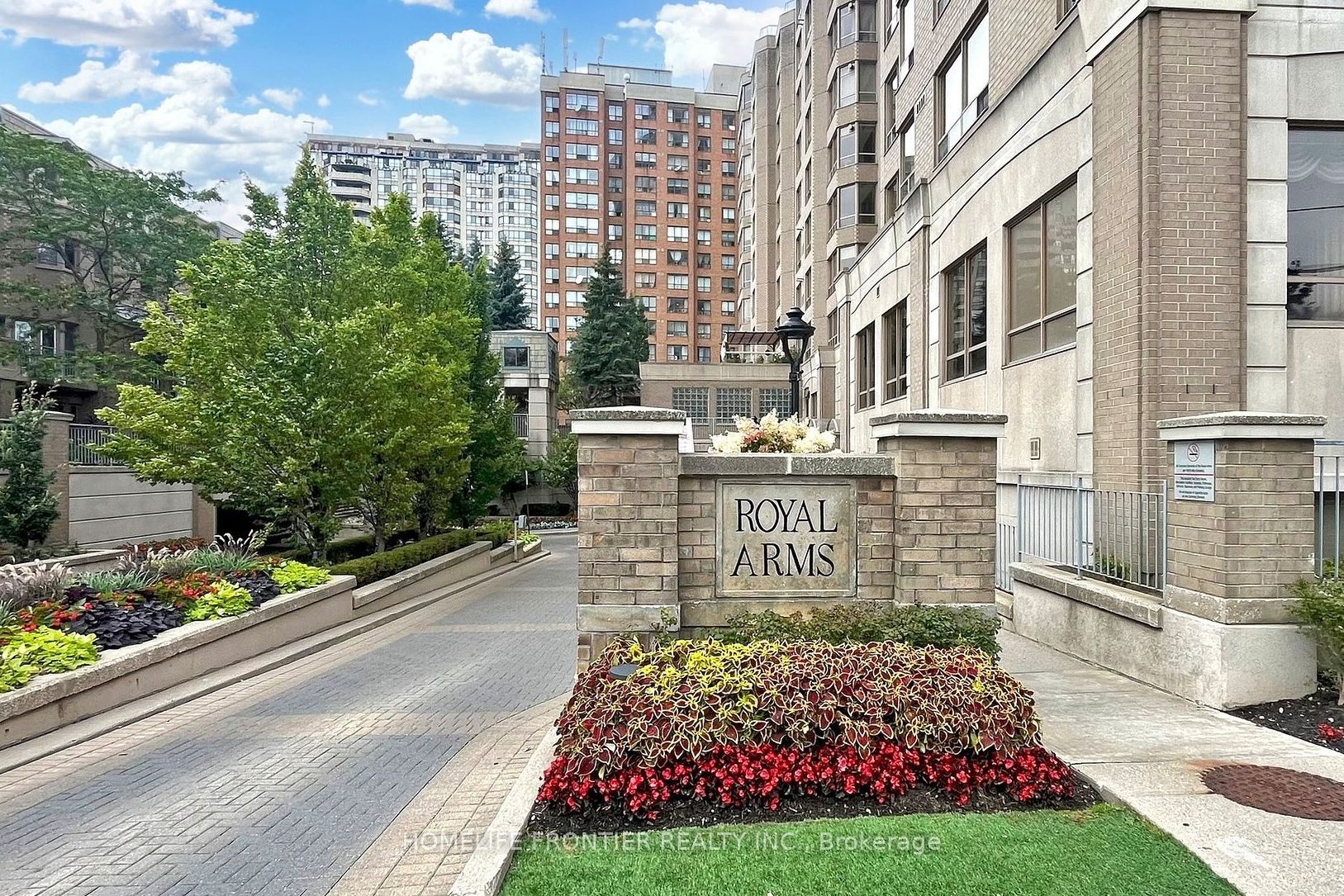 5418 Yonge St, #1816