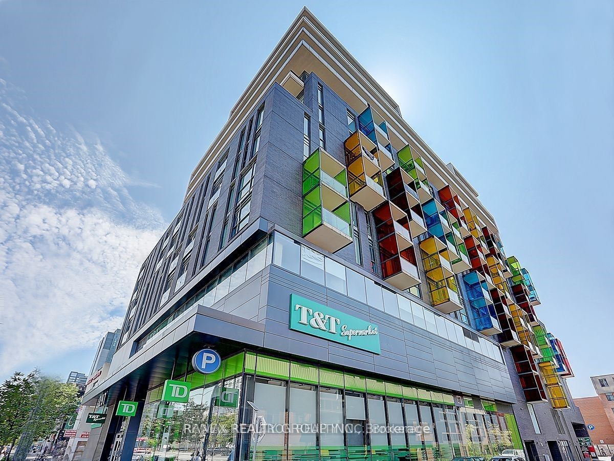 297 College St, #505