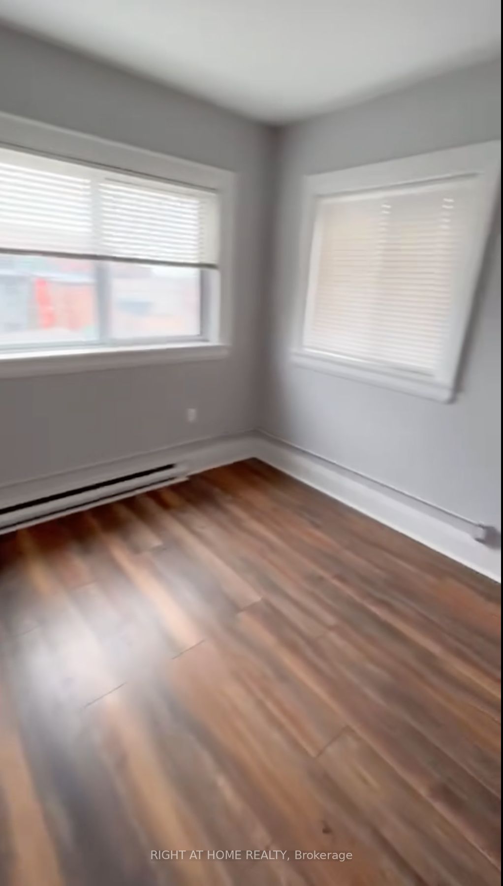 15 Regal Rd