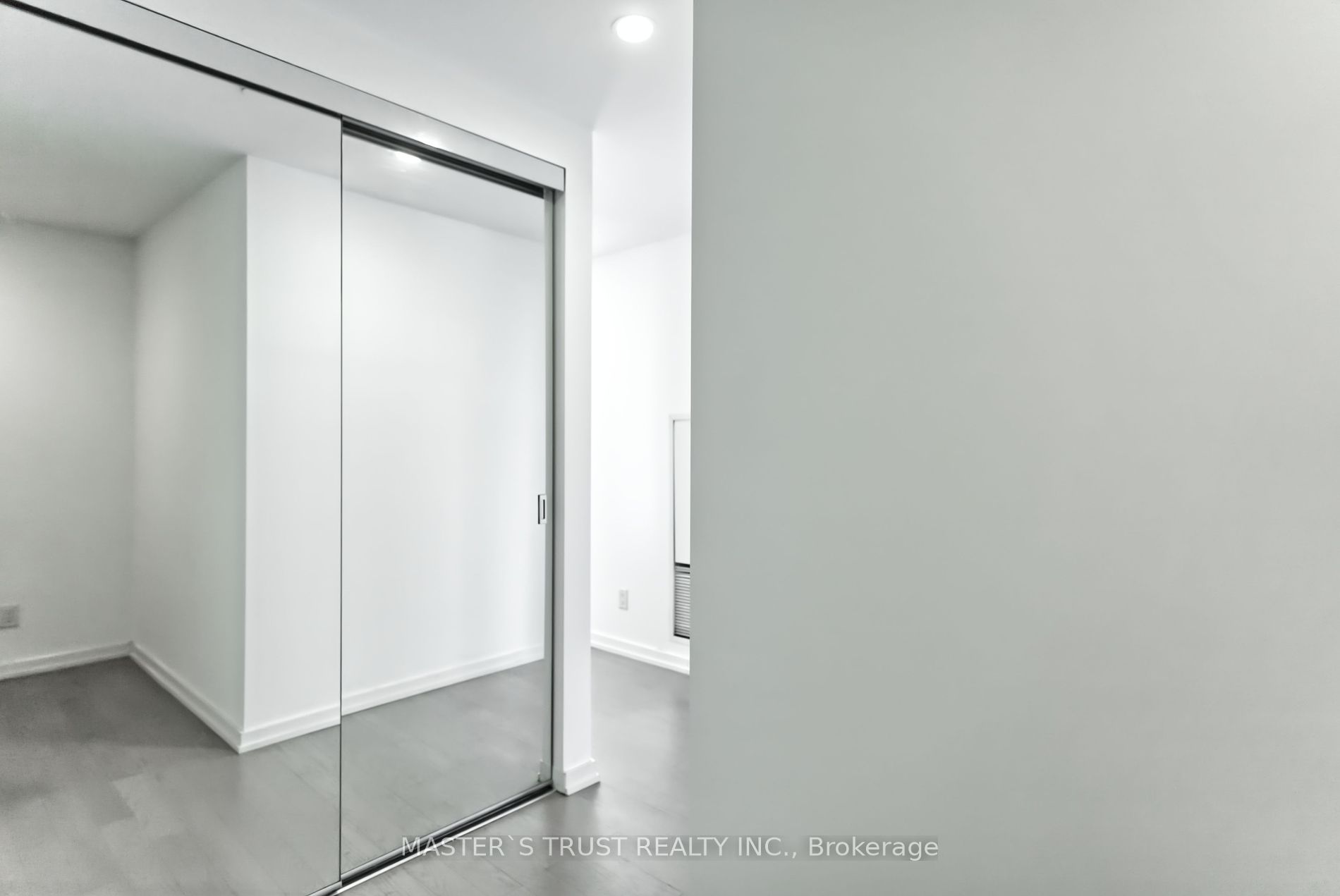 101 Peter St, #2511