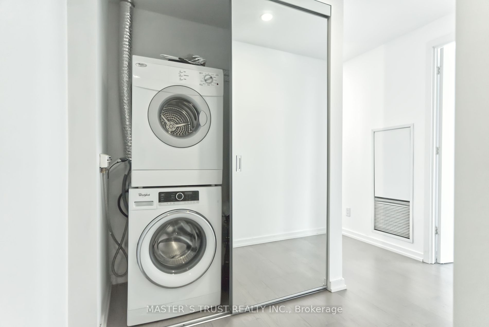 101 Peter St, #2511
