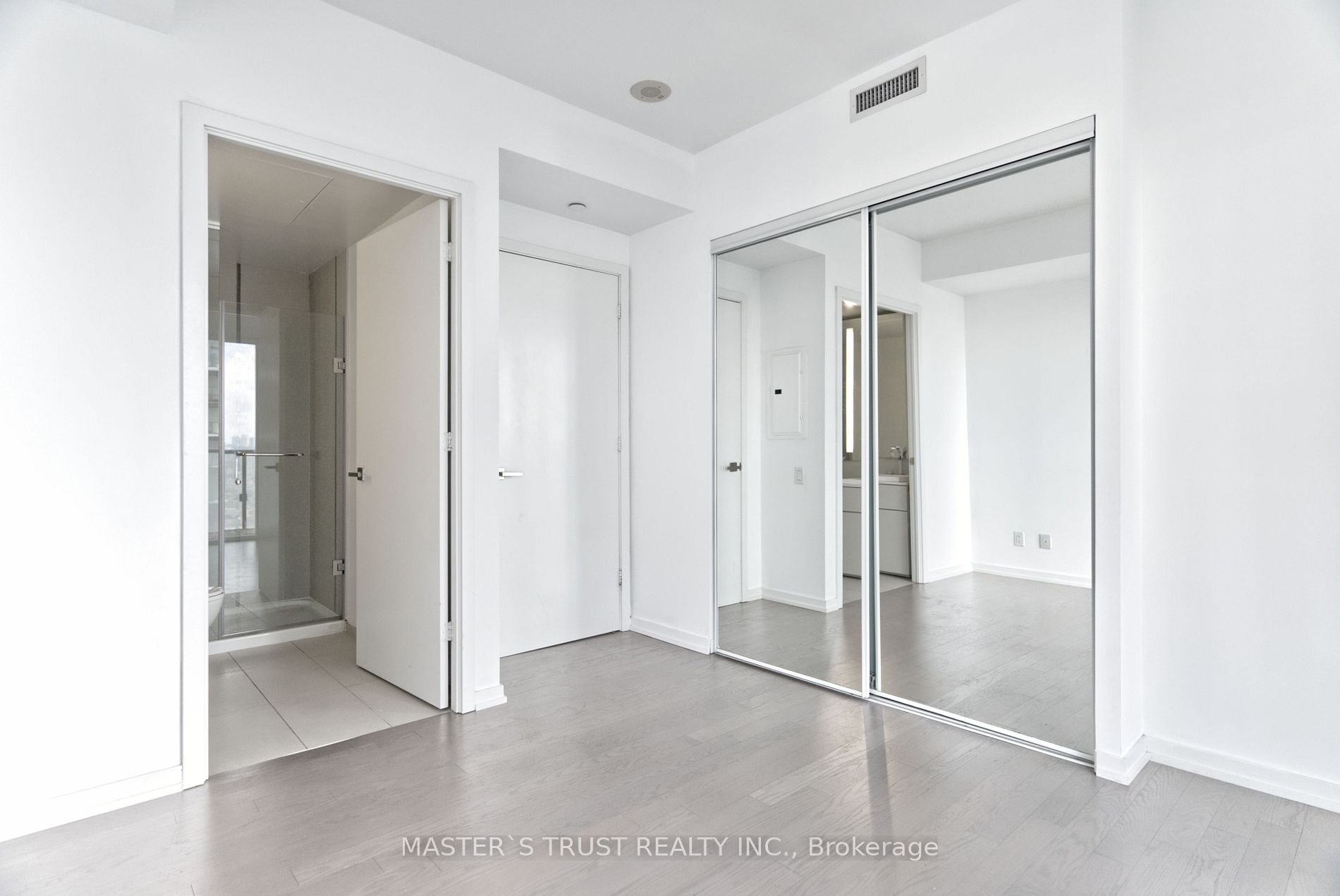 101 Peter St, #2511