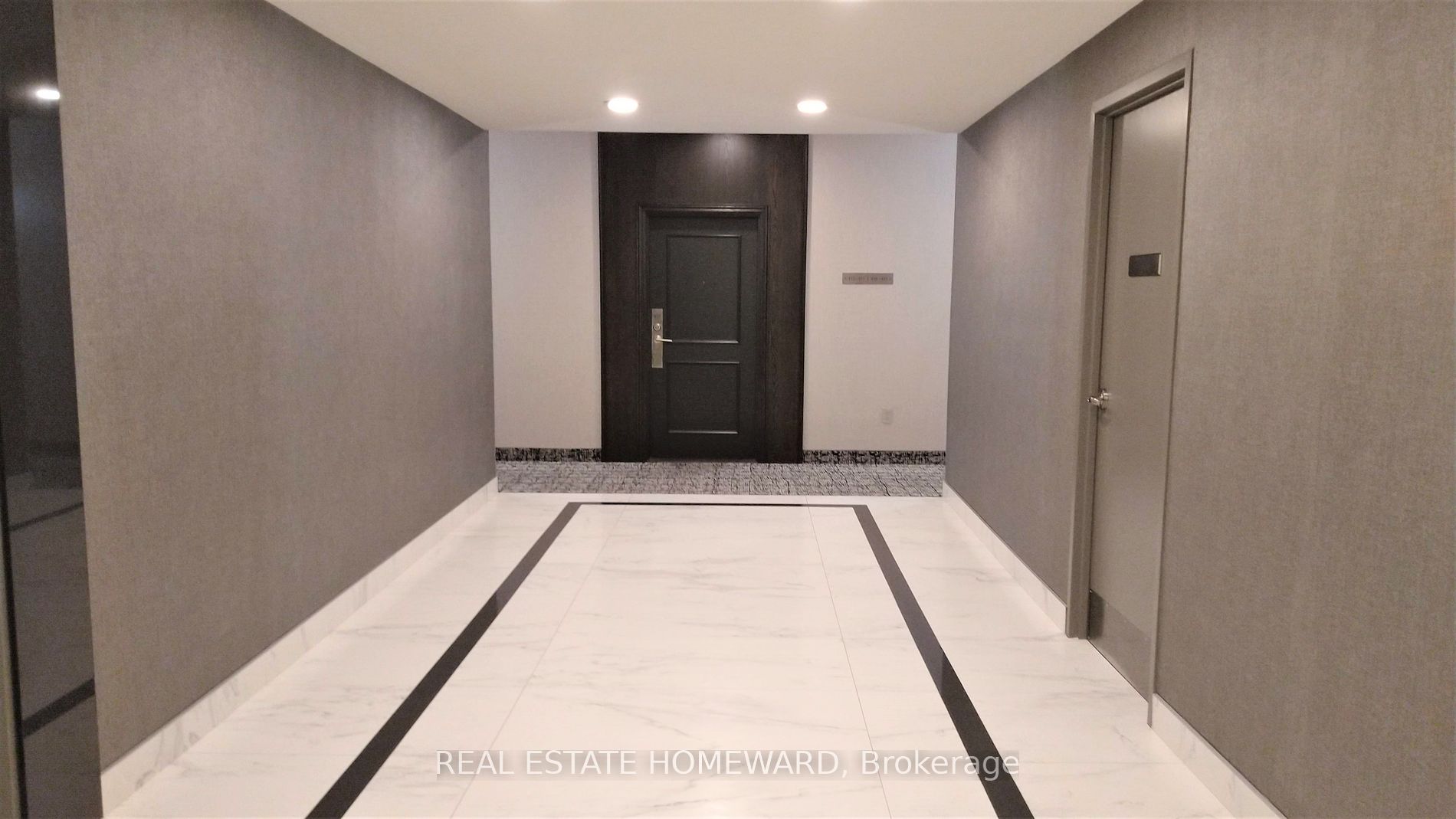 1 Leaside Park Dr, #417