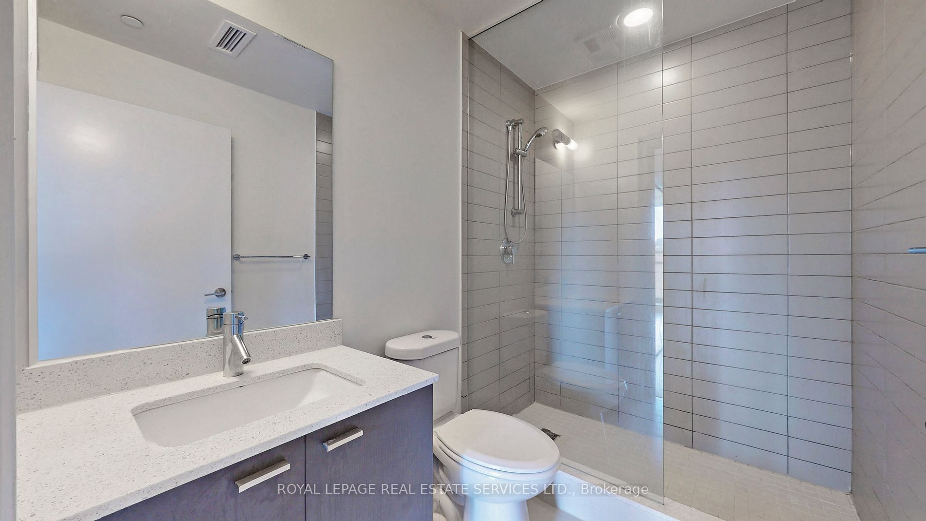 30 Roehampton Ave, #413