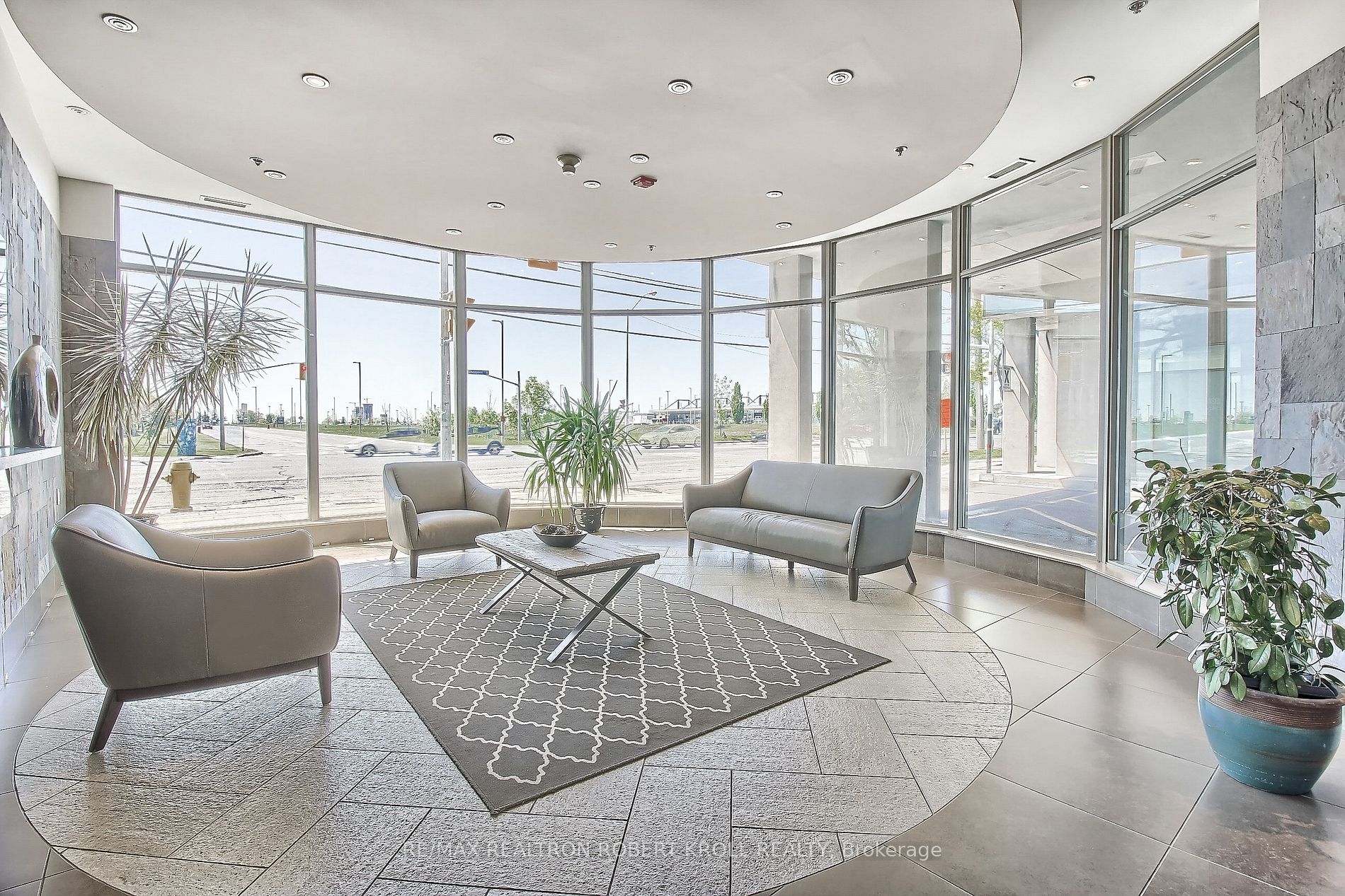 1030 Sheppard Ave W, #402