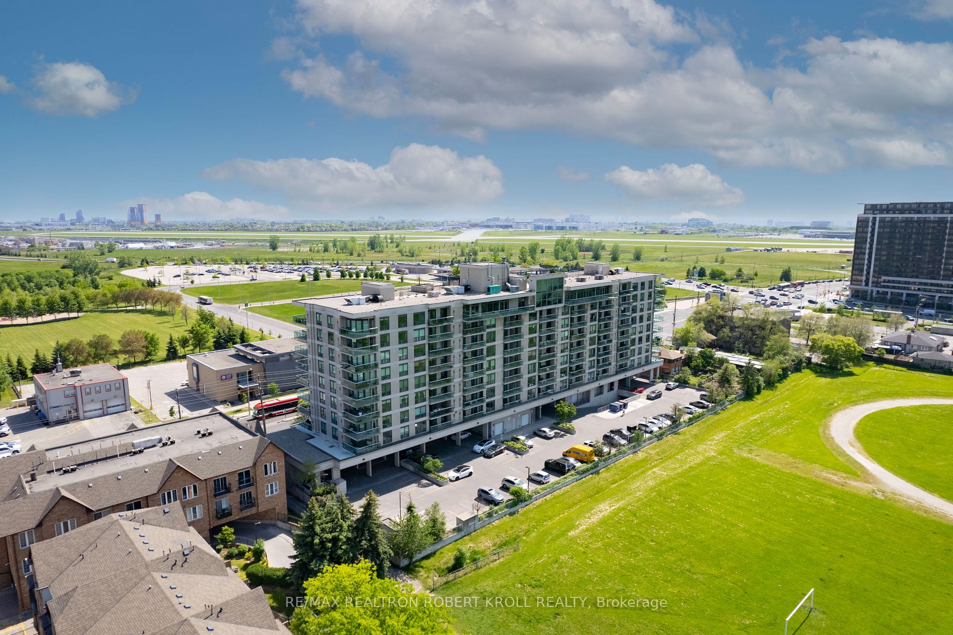 1030 Sheppard Ave W, #402