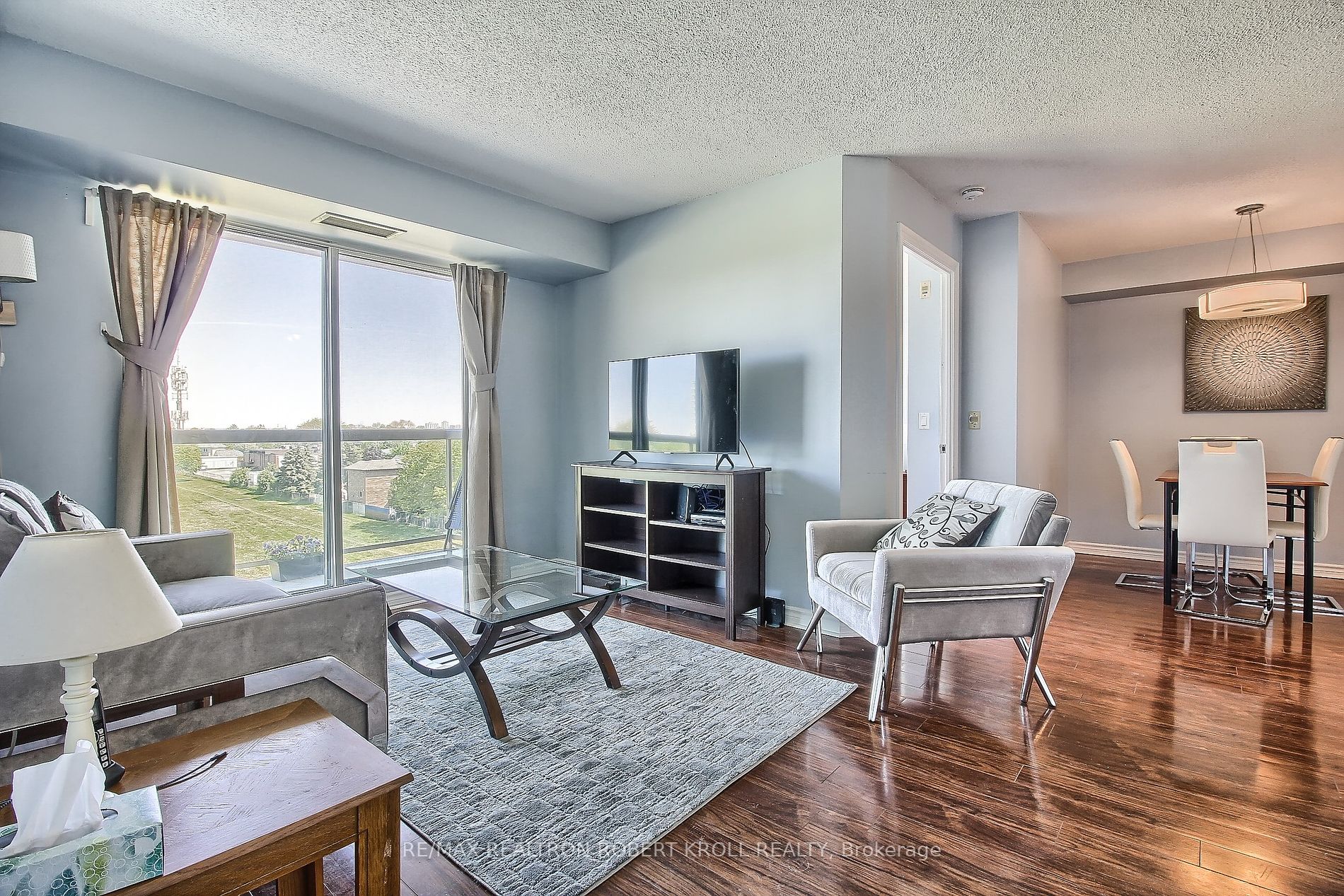 1030 Sheppard Ave W, #402