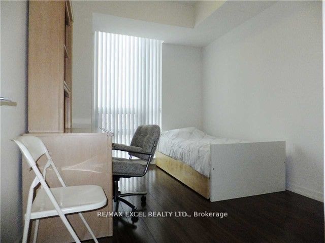 62 Forest Manor Rd, #611