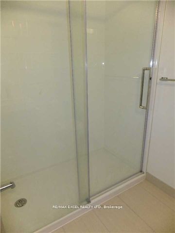 62 Forest Manor Rd, #611