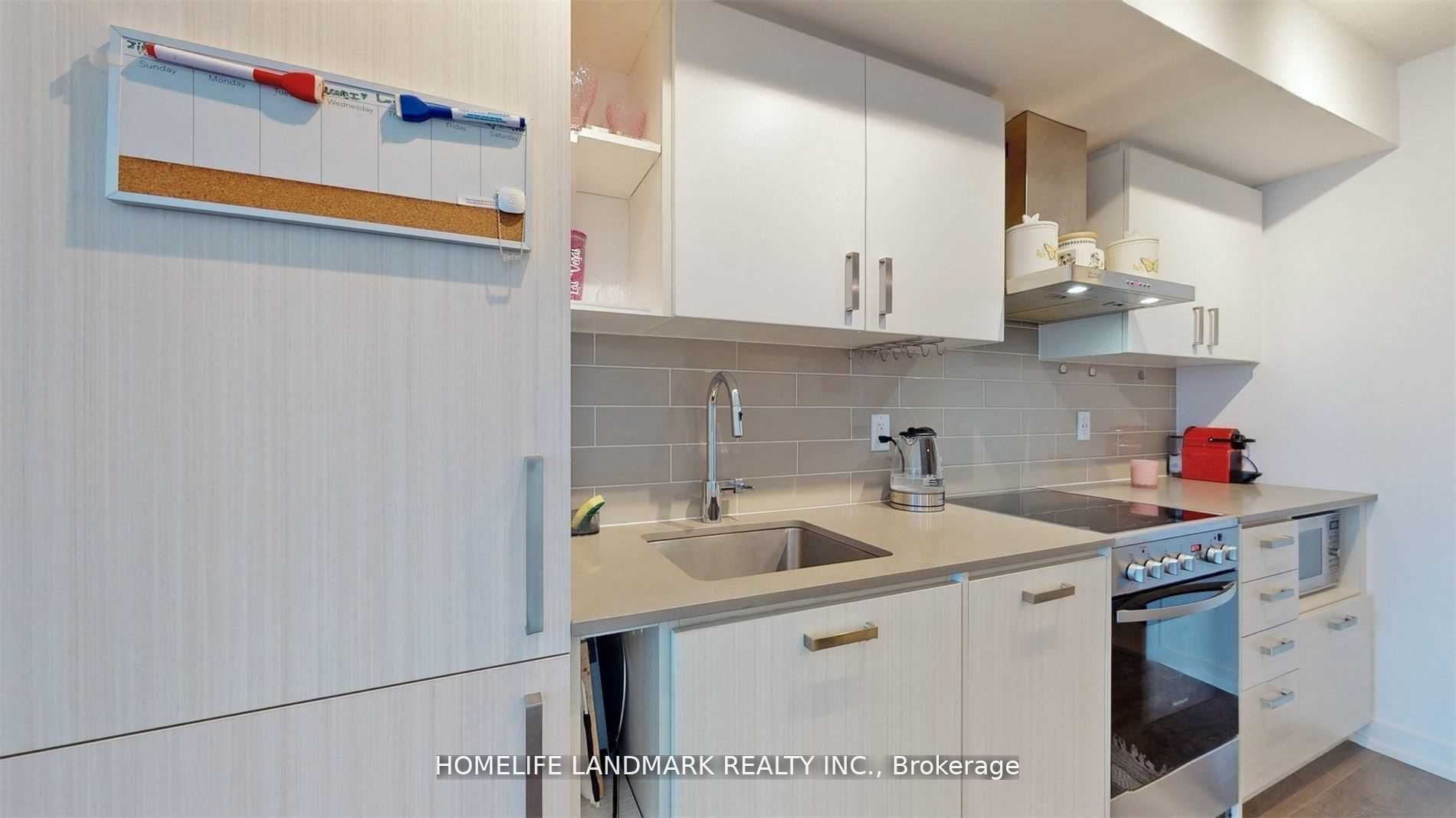125 Redpath Ave, #1013