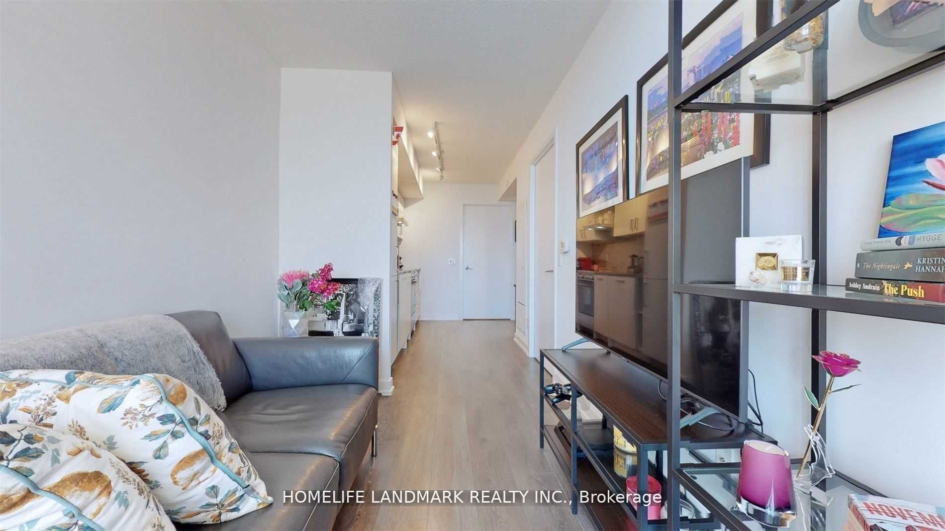 125 Redpath Ave, #1013