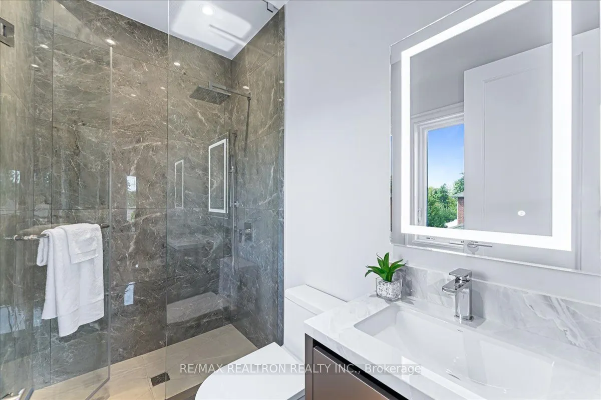 275 Reiner Rd