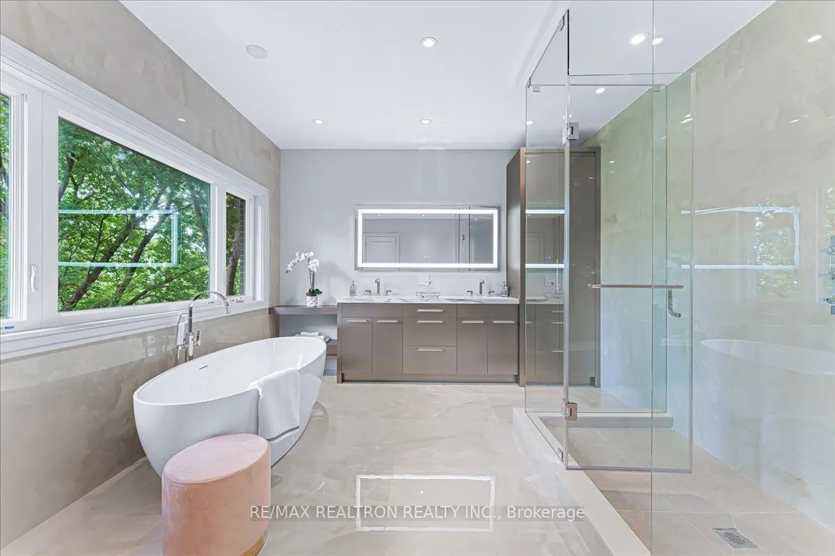 275 Reiner Rd